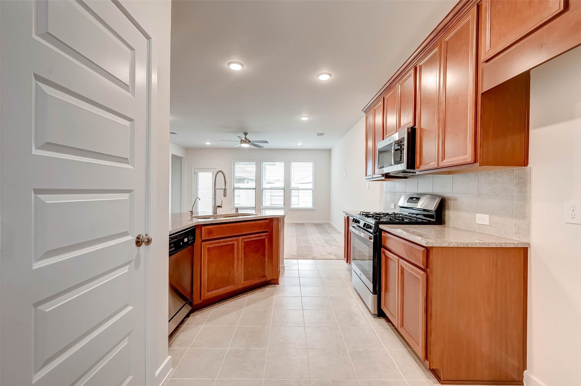 18822 Fulvetta Haven Way, Richmond, TX 77407 18822 Fulvetta Haven Way, Richmond, TX 77407