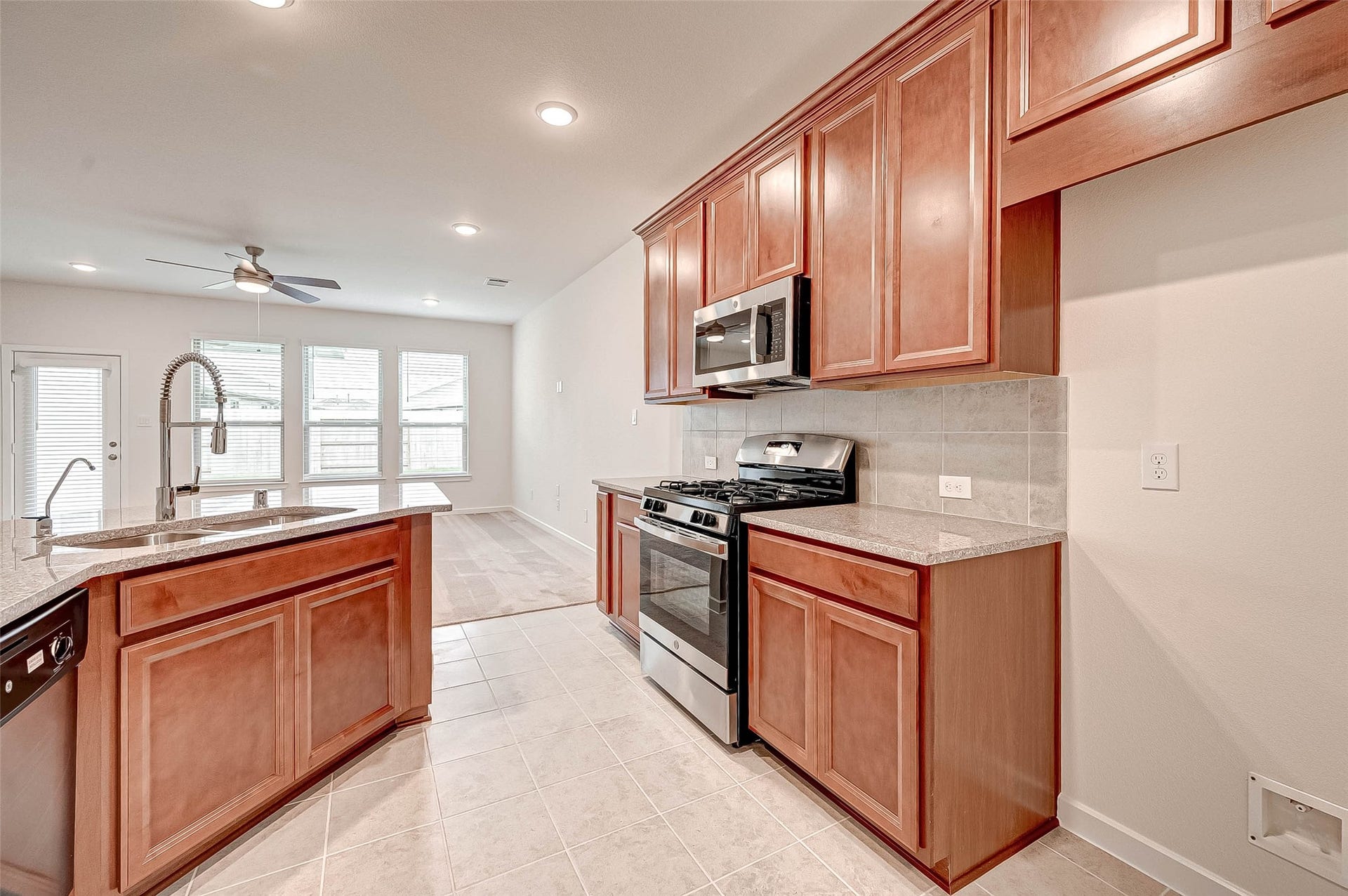 18822 Fulvetta Haven Way, Richmond, TX 77407 18822 Fulvetta Haven Way, Richmond, TX 77407