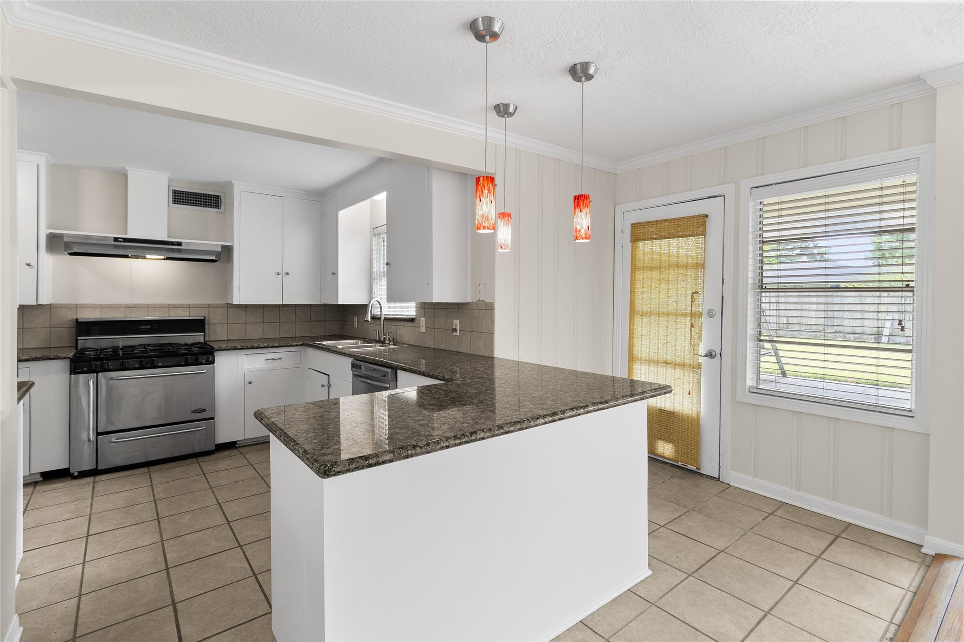 3023 Fairhope Street, Houston, TX 77025 3023 Fairhope Street, Houston, TX 77025