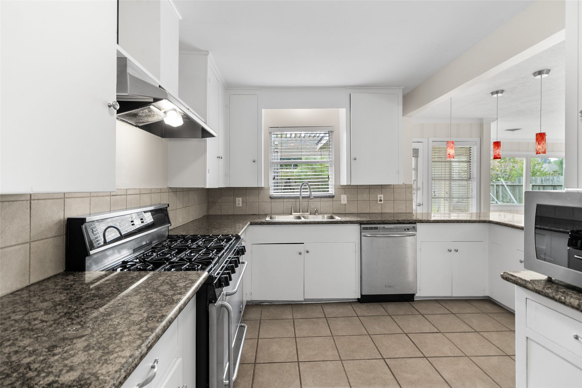 3023 Fairhope Street, Houston, TX 77025 3023 Fairhope Street, Houston, TX 77025