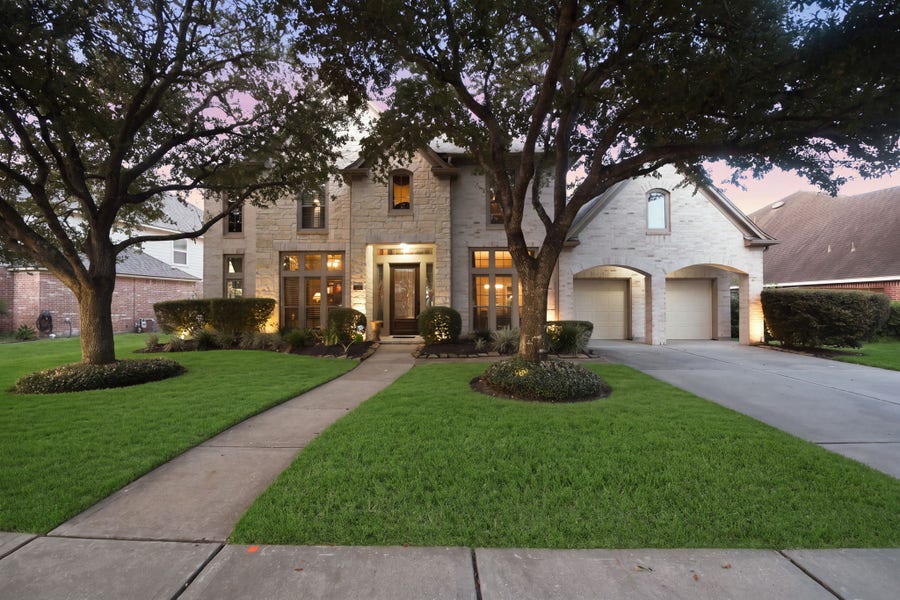 Property photo for 1020 Broad Bay Lane, League City, TX