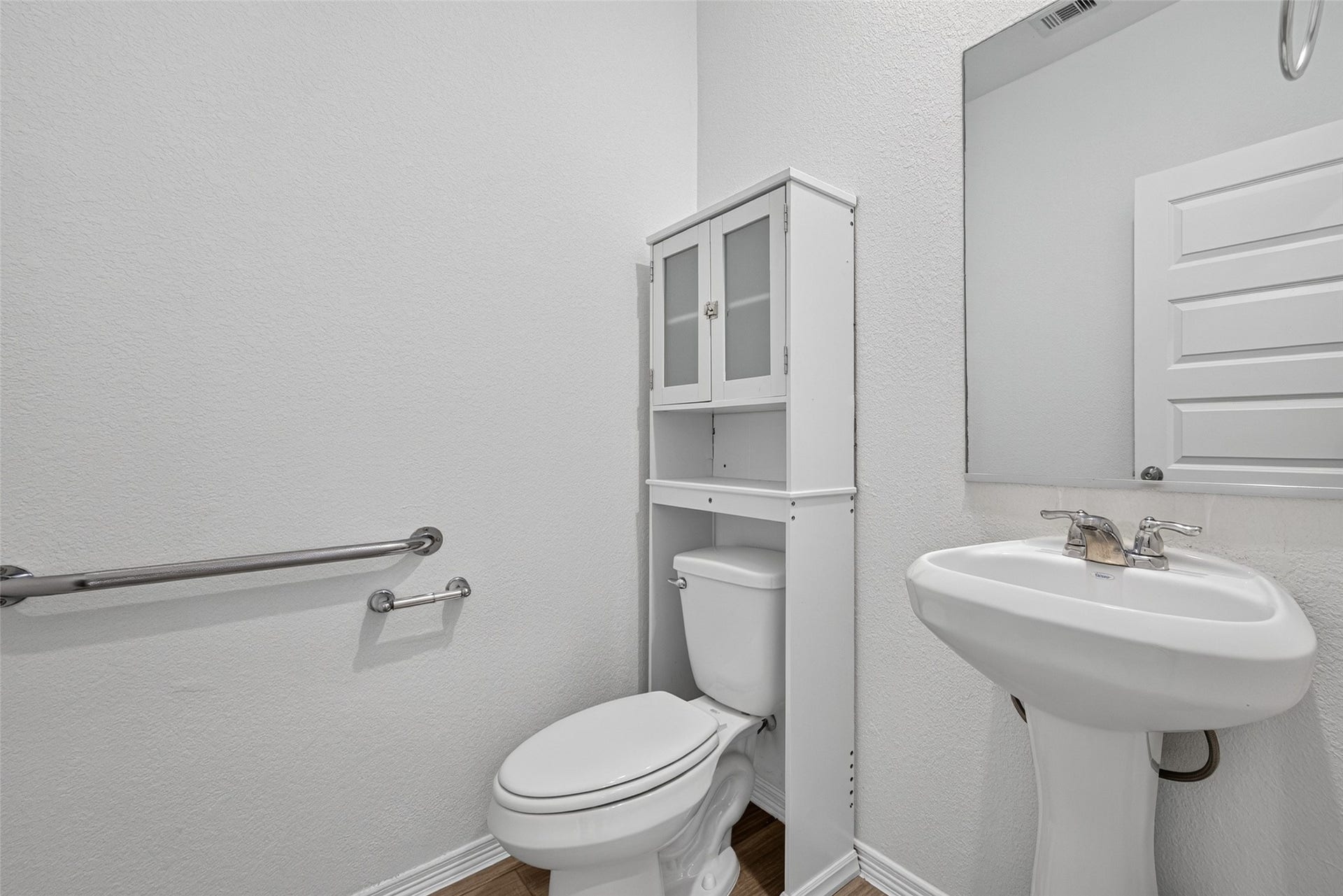 Half Bathroom in the first floor