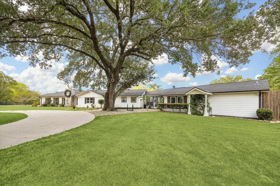 Property photo for 10740 Shepard Hill Road, Willis, TX
