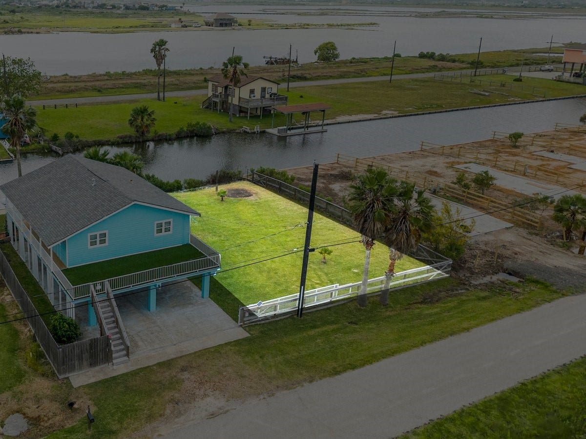 7210 Beau Terre Street, Hitchcock, TX 77563 Extra Lot included- Package Deal!