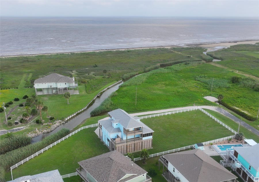 Property photo for 810 4th Street, Port Bolivar, TX