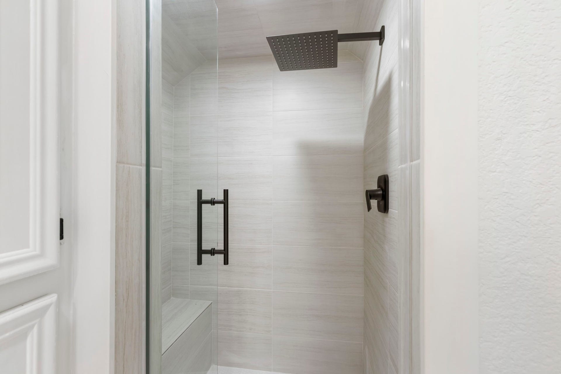 190 Dawns Edge Drive, Montgomery, TX 77356 Primary bathroom shower