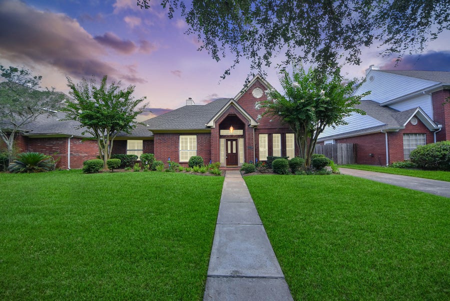 Property photo for 16710 Colony Terrace Drive, Sugar Land, TX