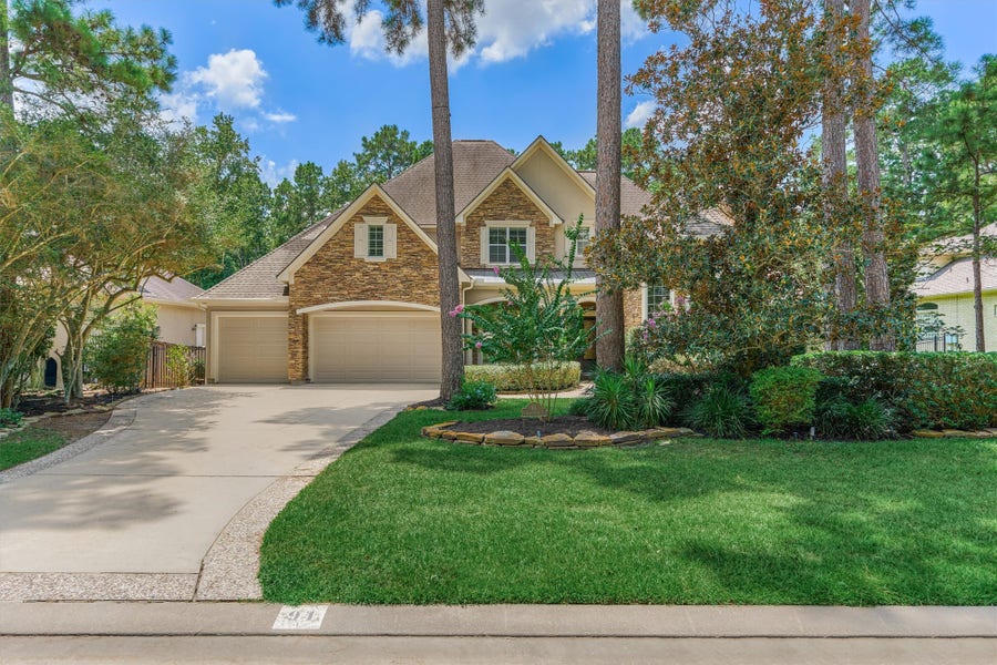 Property photo for 94 E Bracebridge Circle, The Woodlands, TX