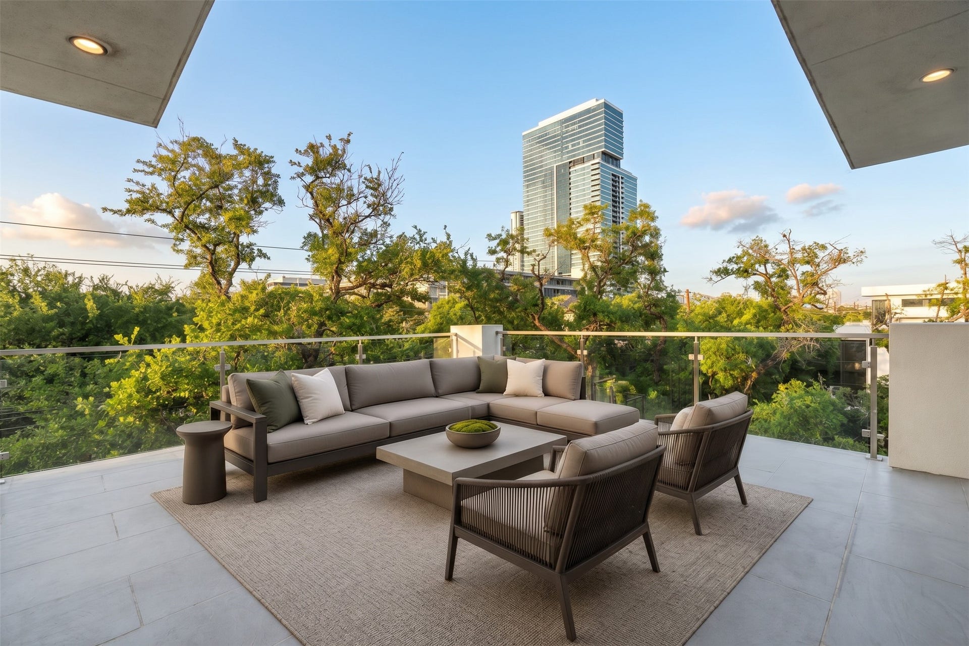 3002 Ferndale Street, Houston, TX 77098 Terrace - staged virtually.