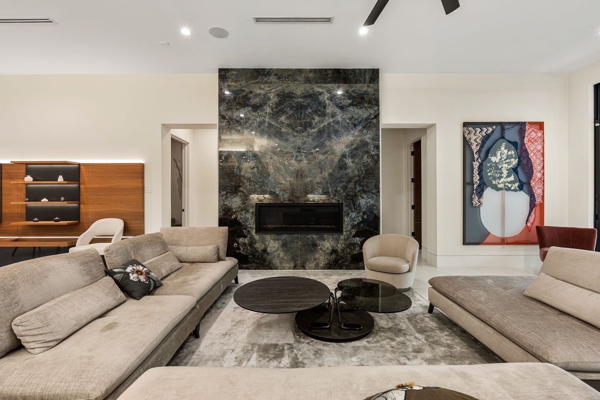3002 Ferndale Street, Houston, TX 77098 Family Room | Alternate view.