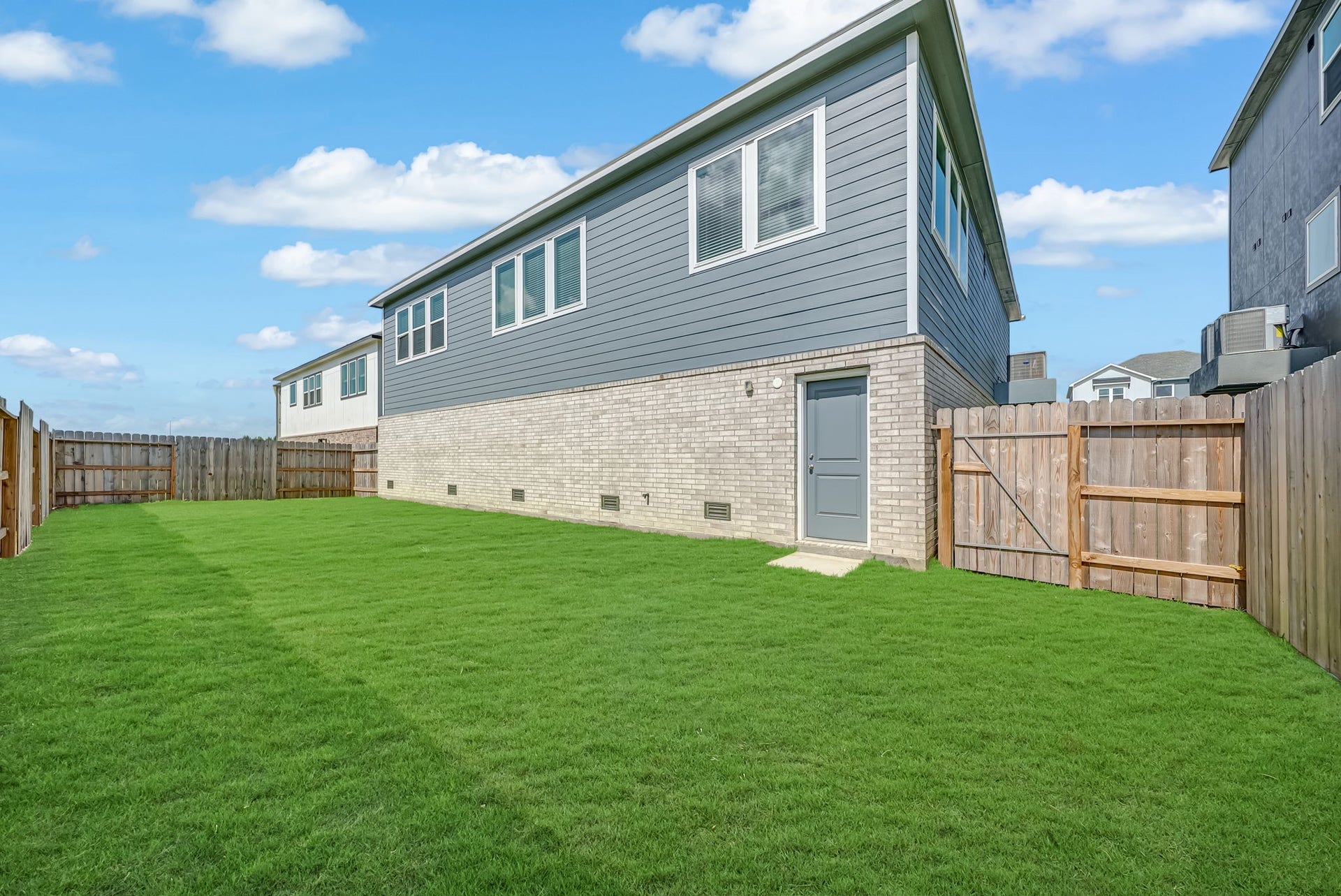 20637 Dynamic Court, Humble, TX 77338 Spacious fenced backyard!