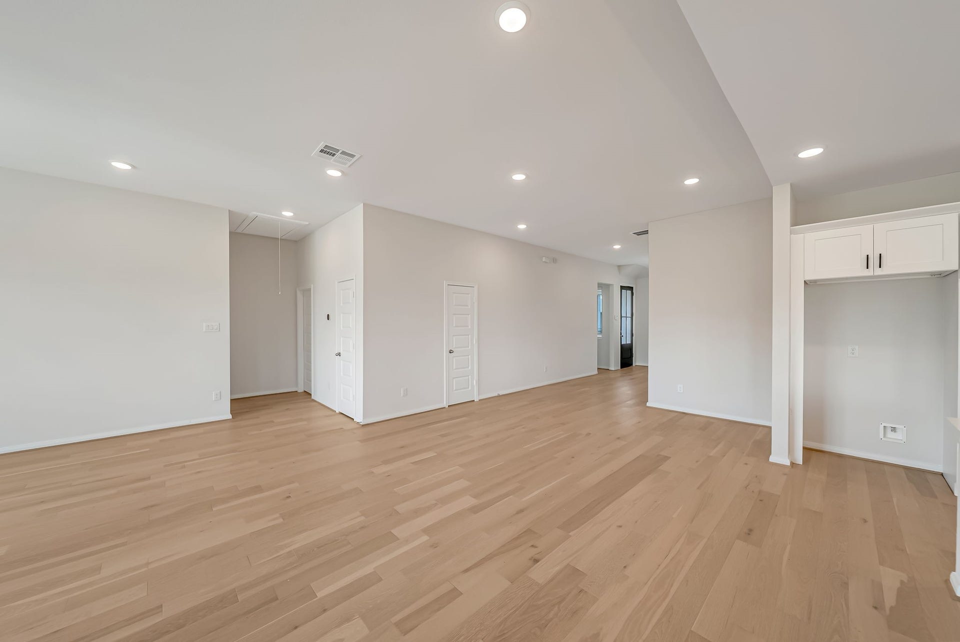 20637 Dynamic Court, Humble, TX 77338 Flex Space as you come in the home.