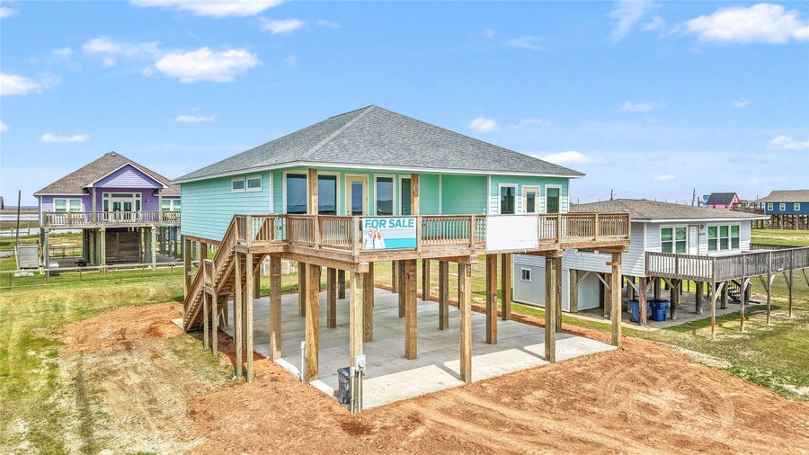 Property photo for 4415 Bluewater Highway, Freeport, TX