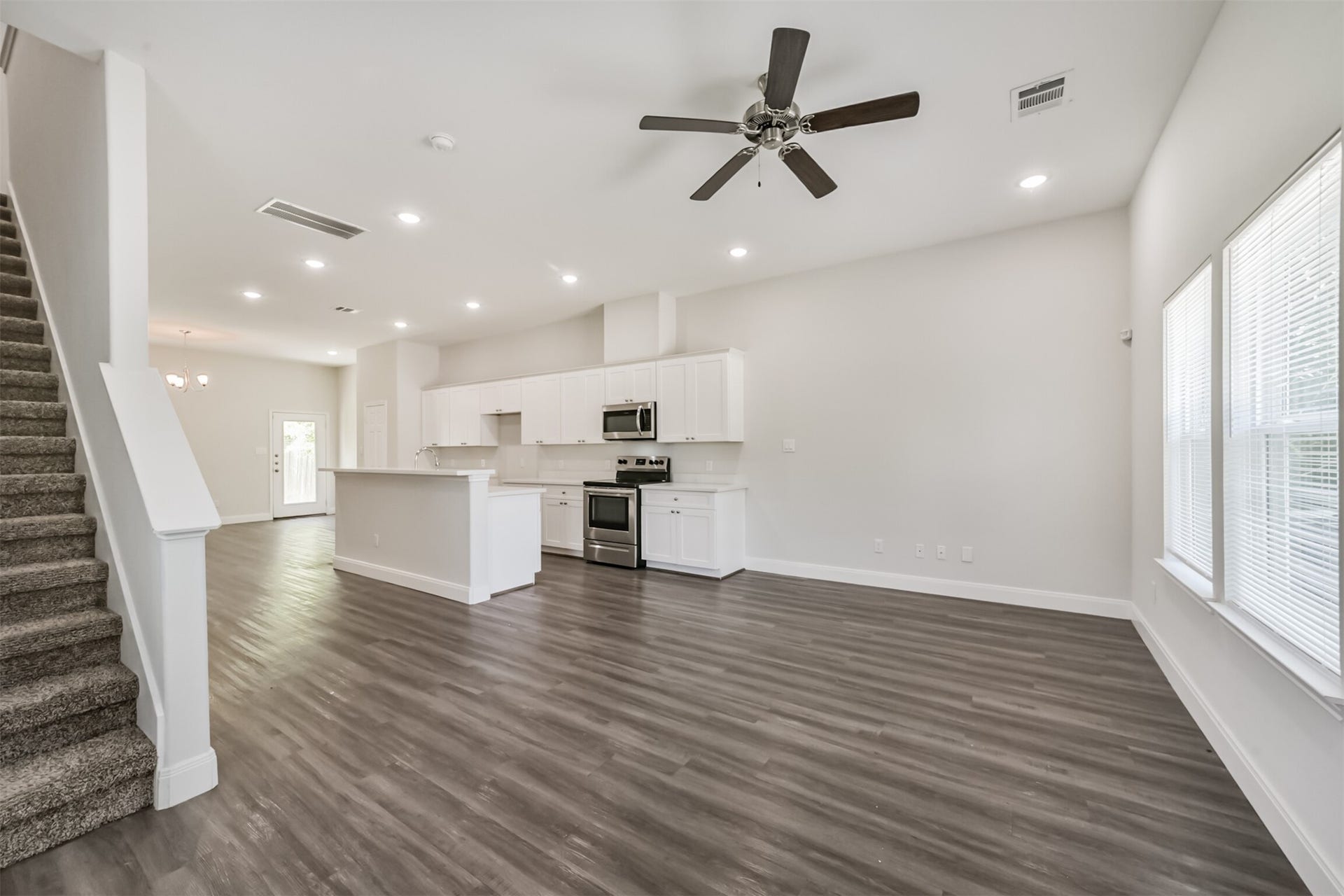 5604 Eastland Street, Houston, TX 77028 5604 Eastland Street, Houston, TX 77028