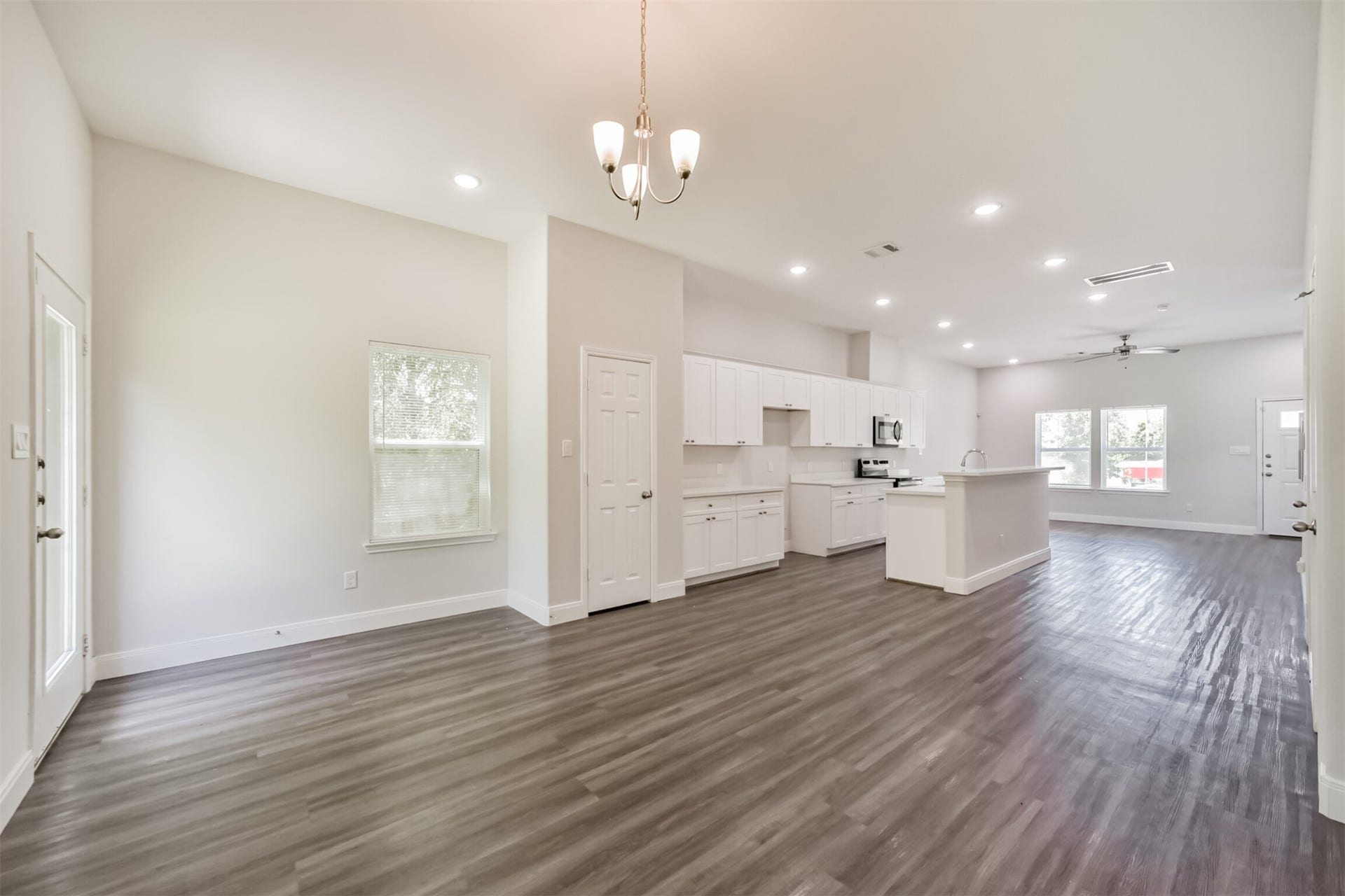5604 Eastland Street, Houston, TX 77028 5604 Eastland Street, Houston, TX 77028