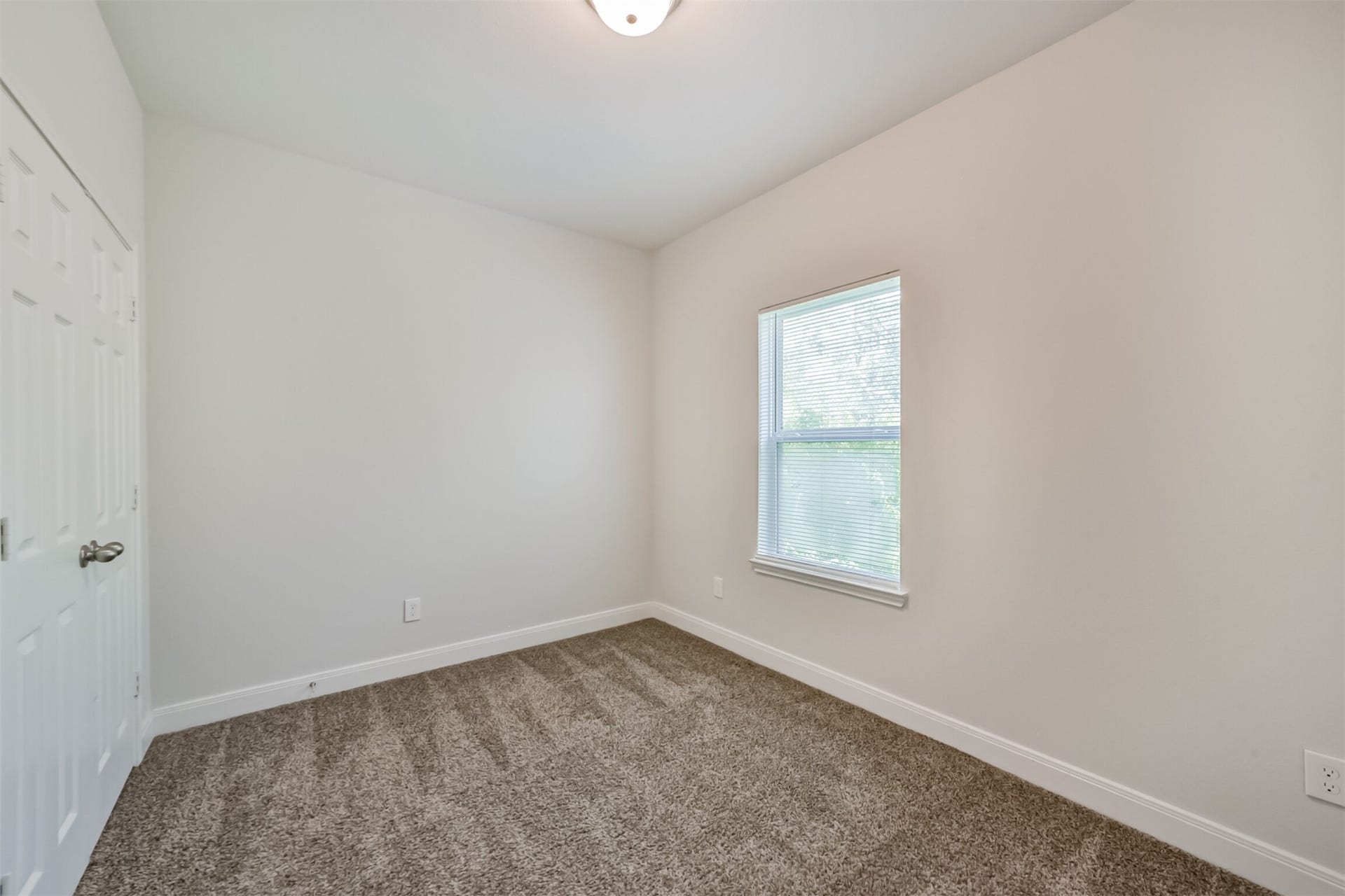 5604 Eastland Street, Houston, TX 77028 5604 Eastland Street, Houston, TX 77028
