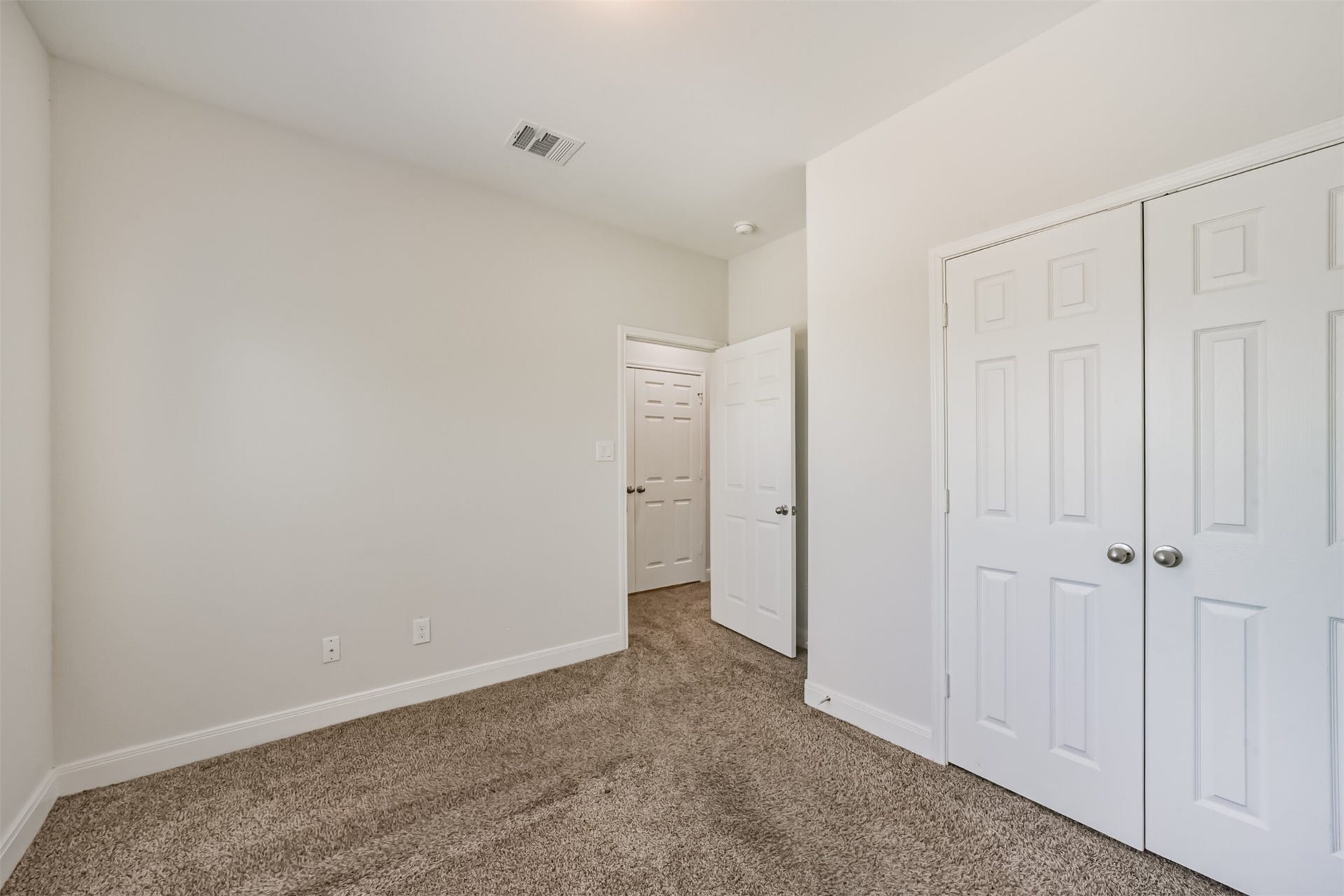 5604 Eastland Street, Houston, TX 77028 5604 Eastland Street, Houston, TX 77028