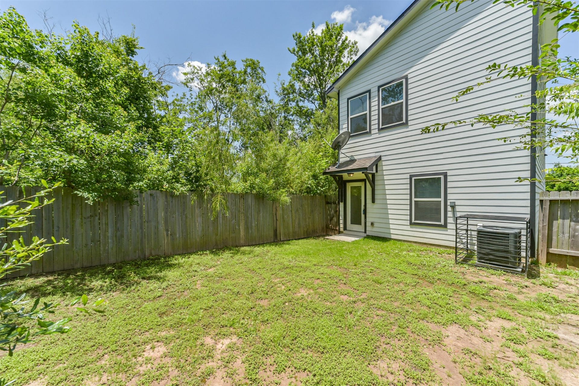 5604 Eastland Street, Houston, TX 77028 5604 Eastland Street, Houston, TX 77028