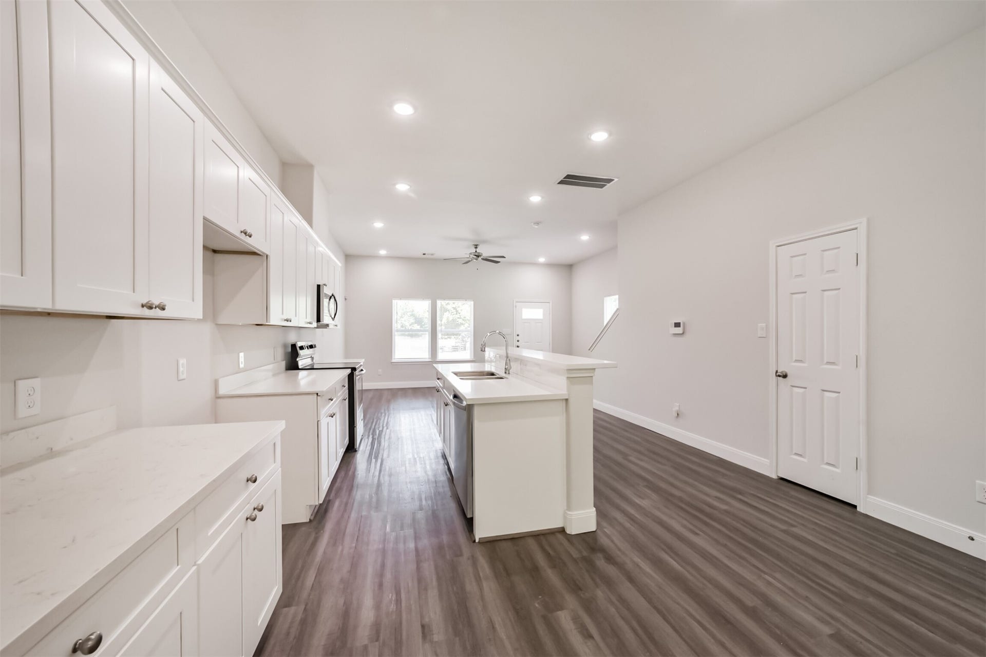 5604 Eastland Street, Houston, TX 77028 5604 Eastland Street, Houston, TX 77028