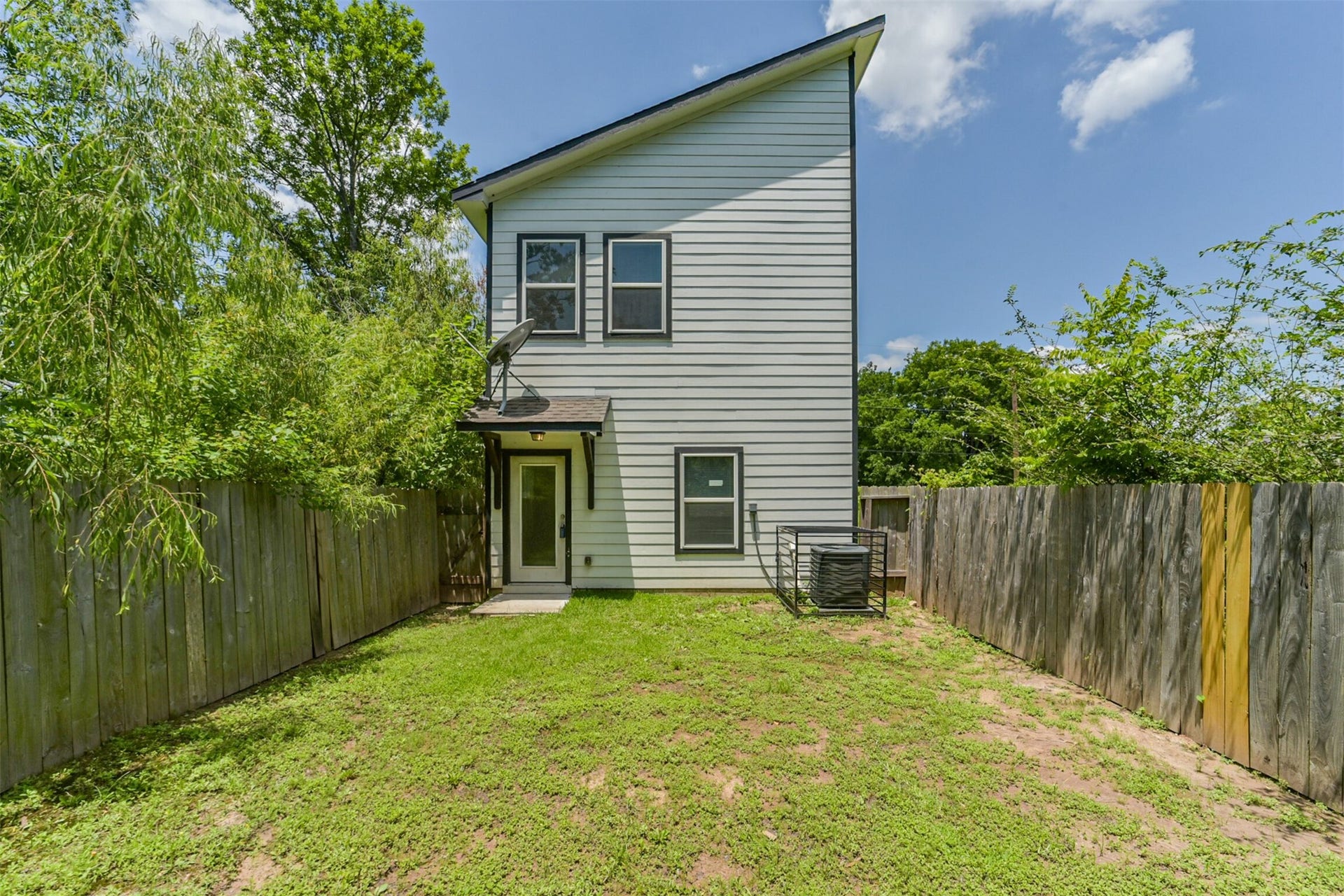 5604 Eastland Street, Houston, TX 77028 5604 Eastland Street, Houston, TX 77028
