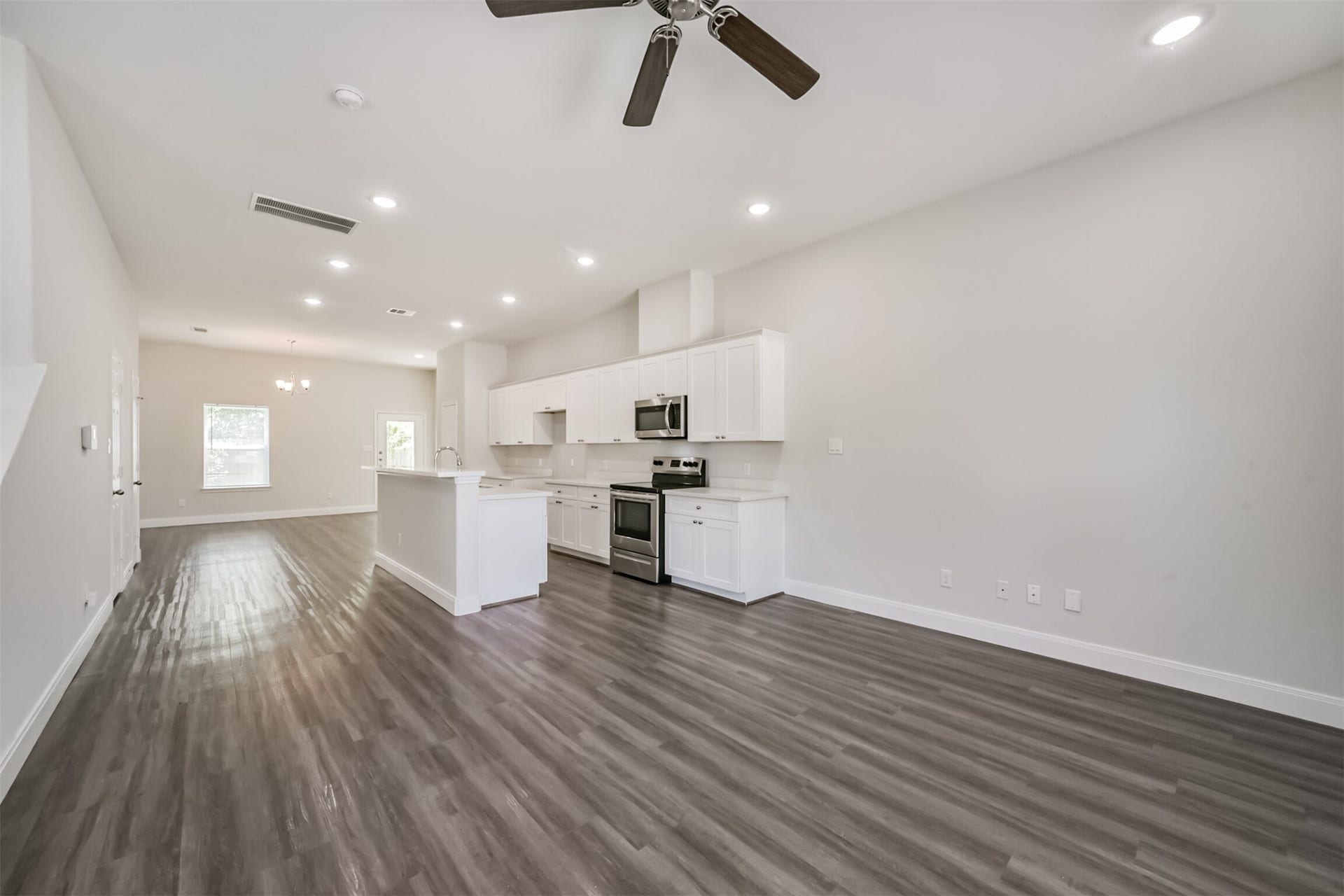 5604 Eastland Street, Houston, TX 77028 5604 Eastland Street, Houston, TX 77028
