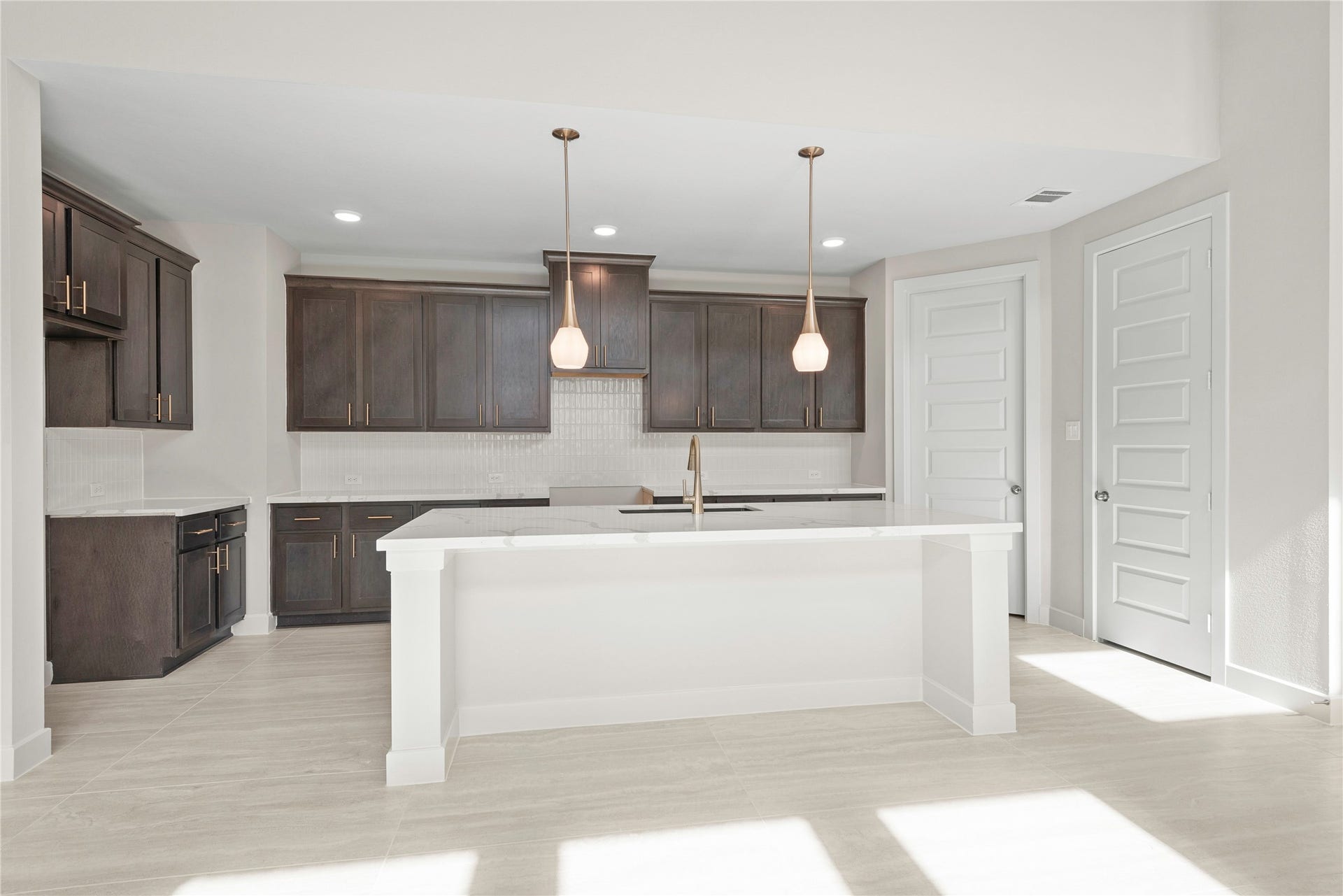 2019 Lobo Court, Montgomery, TX 77316 2019 Lobo Court, Montgomery, TX 77316