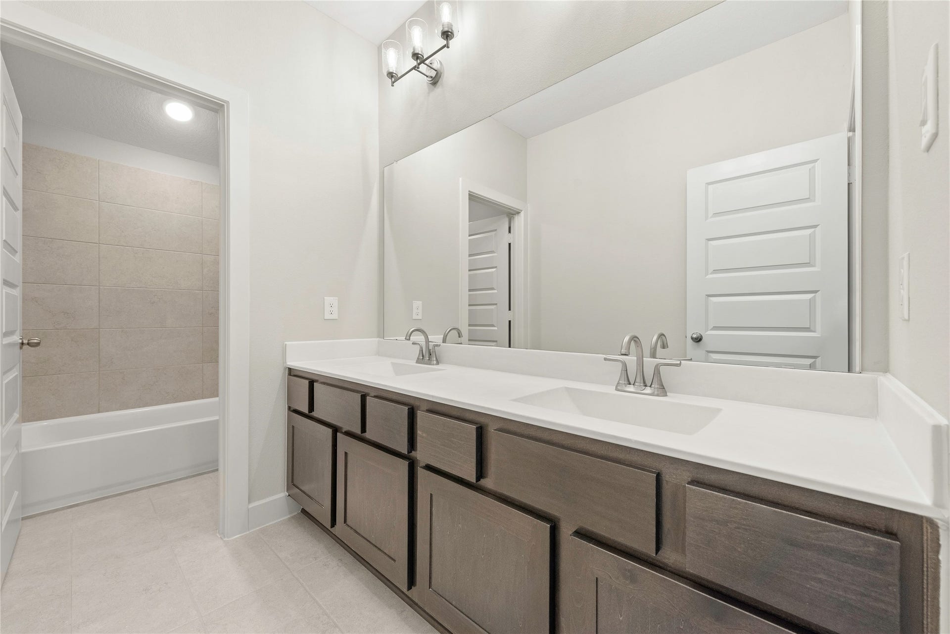 2019 Lobo Court, Montgomery, TX 77316 2019 Lobo Court, Montgomery, TX 77316