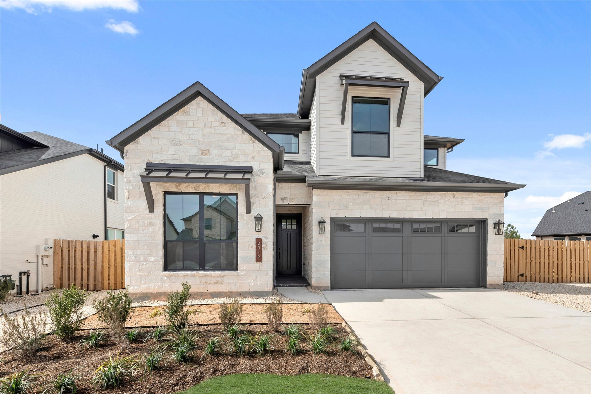 2019 Lobo Court, Montgomery, TX 77316 Move-In Ready! Westin Homes | Park Avenue New Construction. Grass is digitally enhanced.