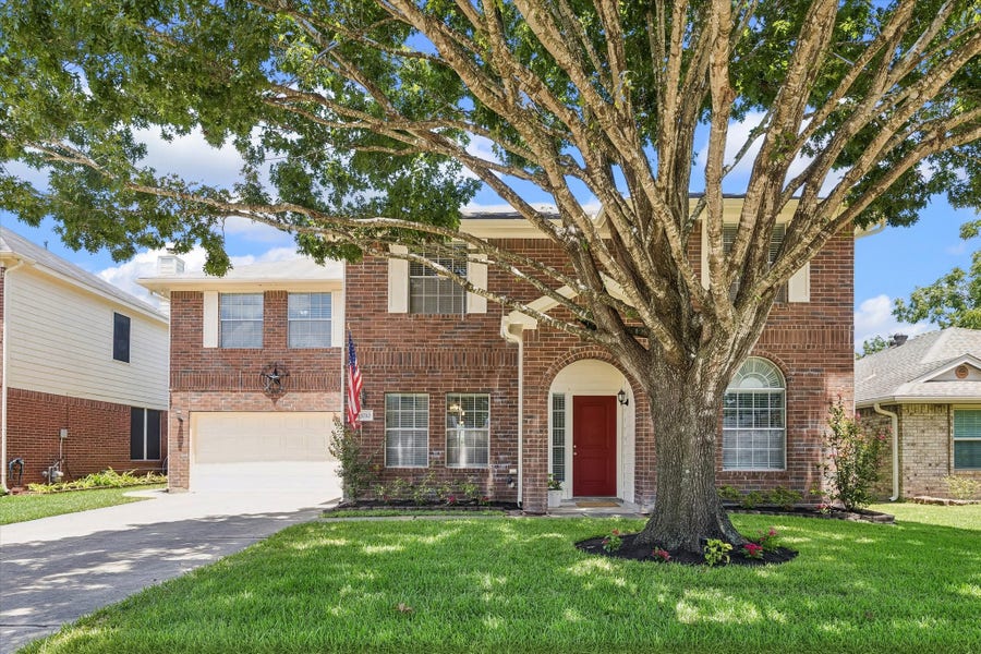 Property photo for 13710 Klamath Falls Drive, Houston, TX