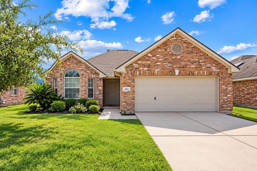 Property photo for 4414 Bridgevillage Drive, Spring, TX