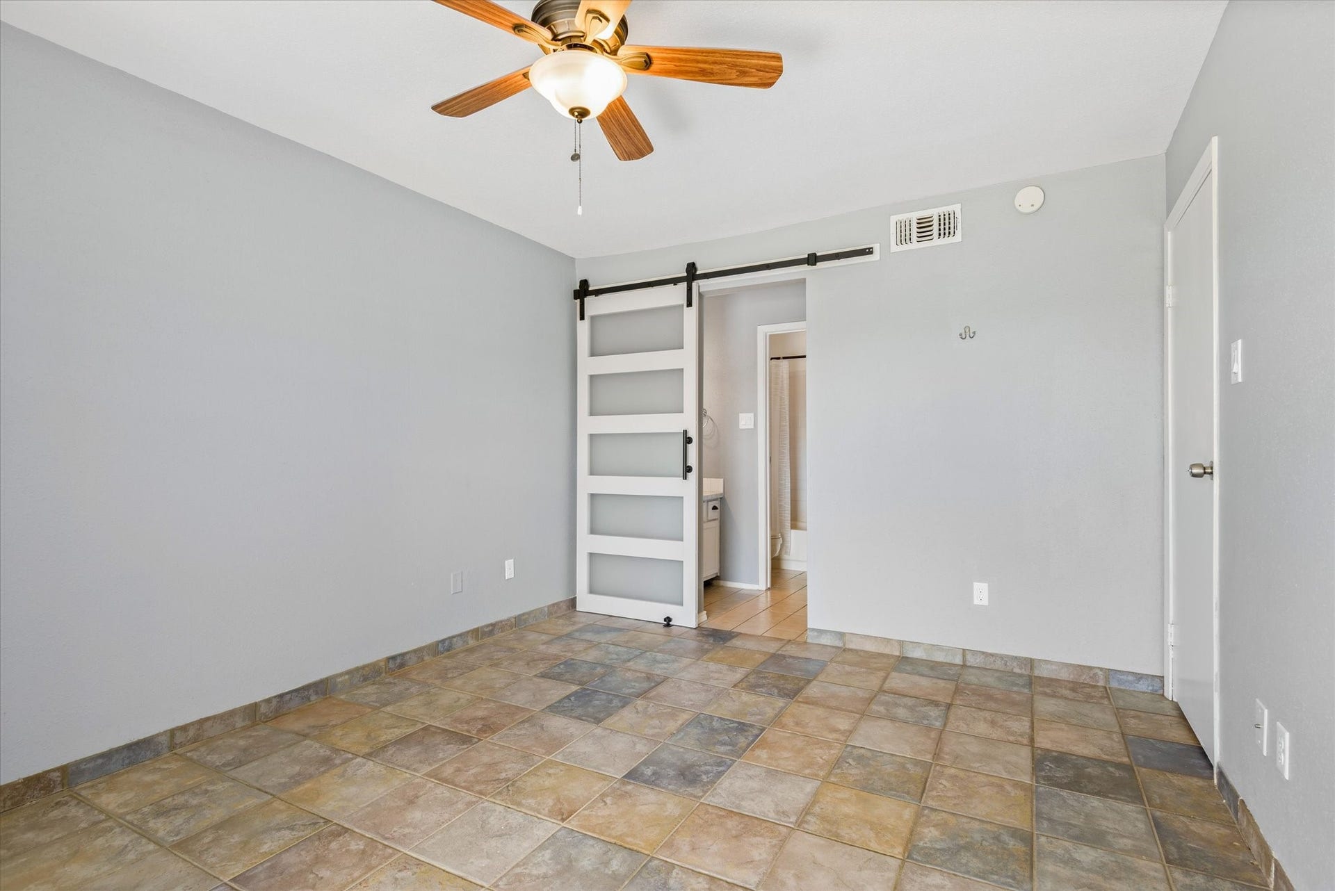 18515 Egret Bay Boulevard, #808, Webster, TX 77058 18515 Egret Bay Boulevard, #808, Webster, TX 77058