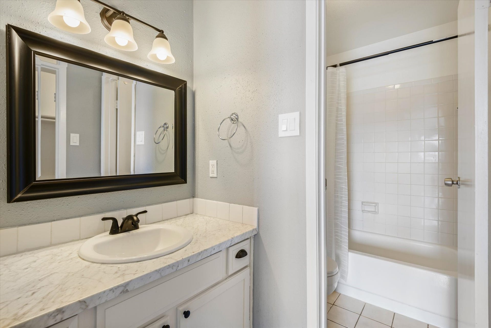 18515 Egret Bay Boulevard, #808, Webster, TX 77058 18515 Egret Bay Boulevard, #808, Webster, TX 77058