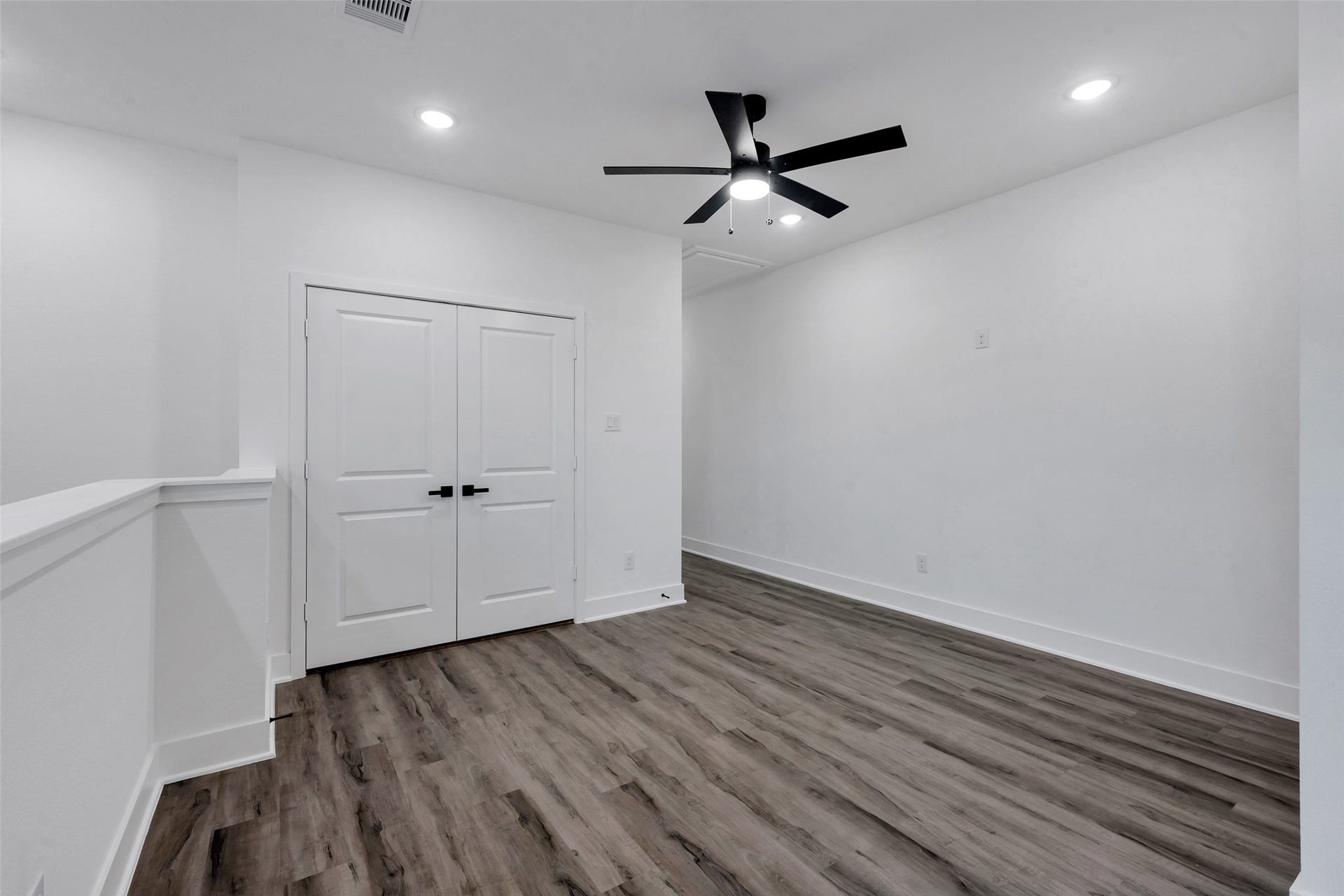 8328 Corinth Street, #B, Houston, TX 77051 8328 Corinth Street, #B, Houston, TX 77051