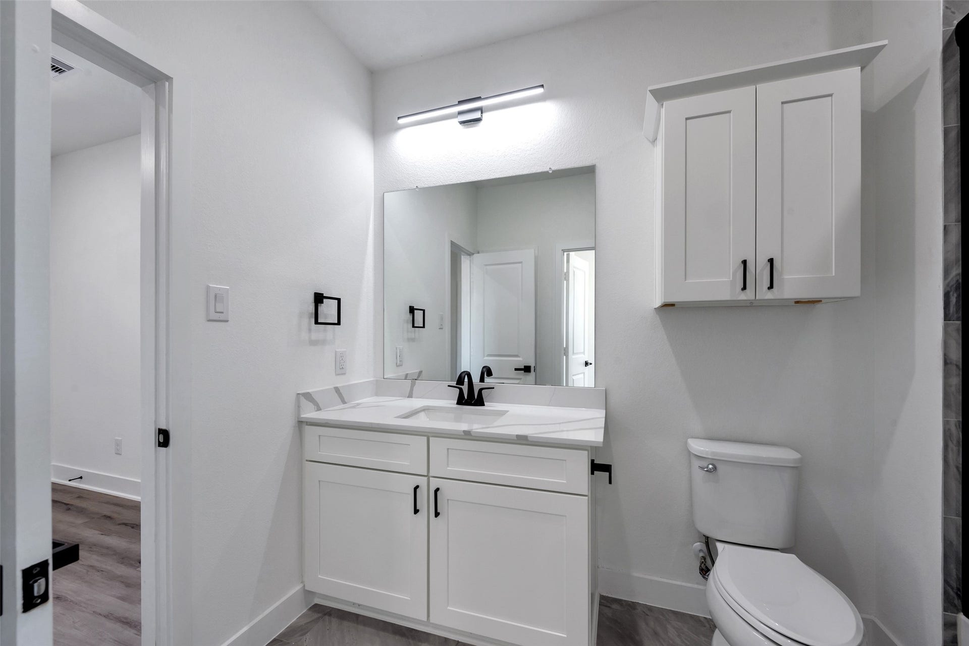 8328 Corinth Street, #B, Houston, TX 77051 8328 Corinth Street, #B, Houston, TX 77051