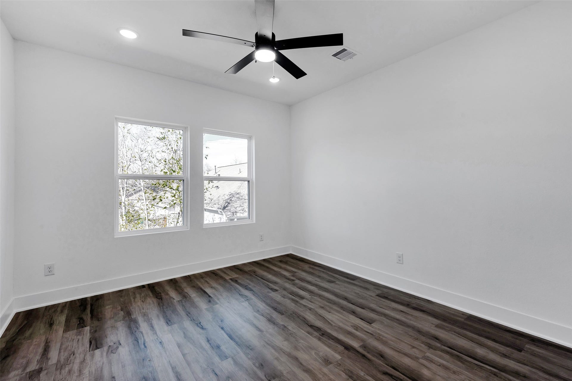 8328 Corinth Street, #B, Houston, TX 77051 8328 Corinth Street, #B, Houston, TX 77051