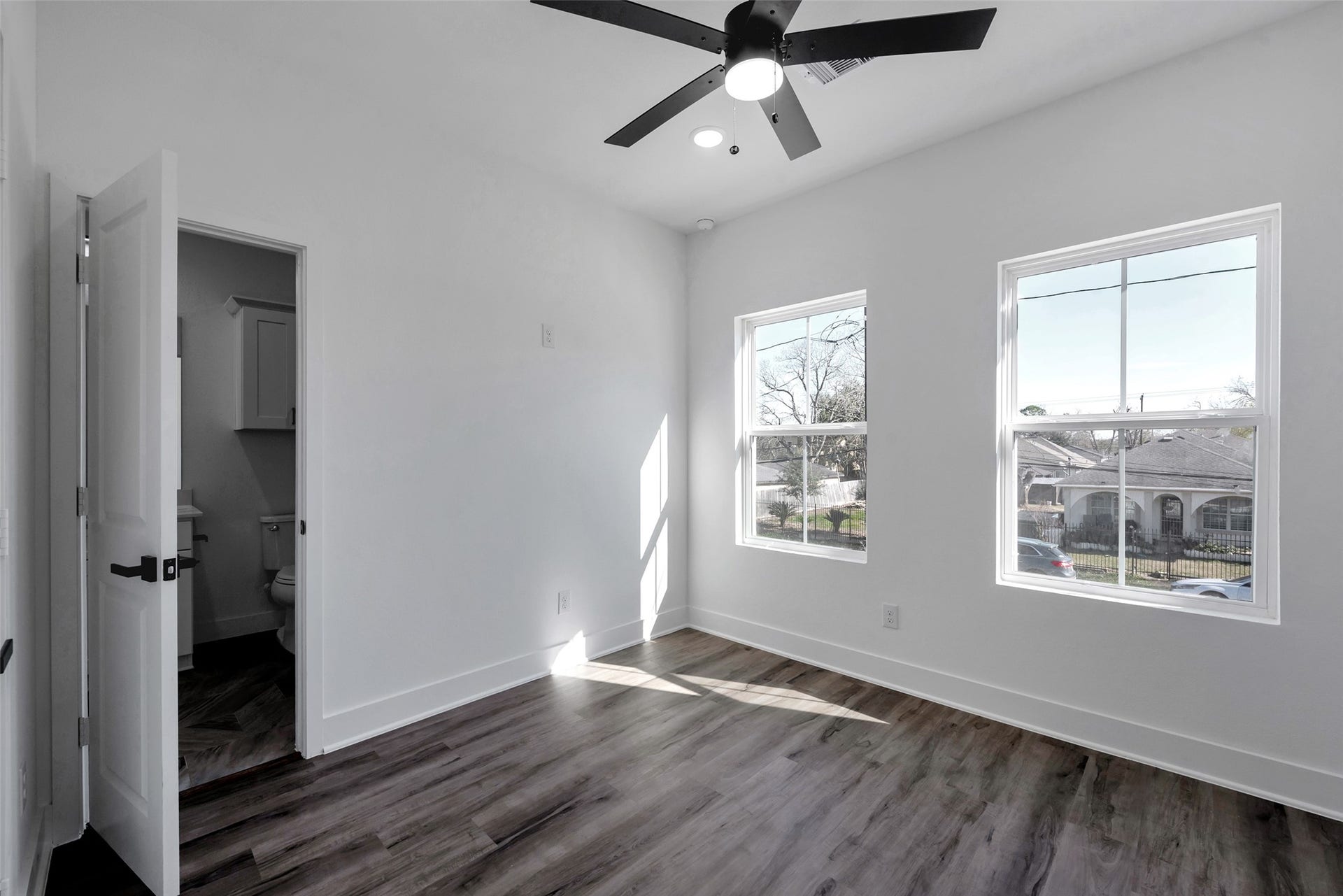 8328 Corinth Street, #B, Houston, TX 77051 8328 Corinth Street, #B, Houston, TX 77051