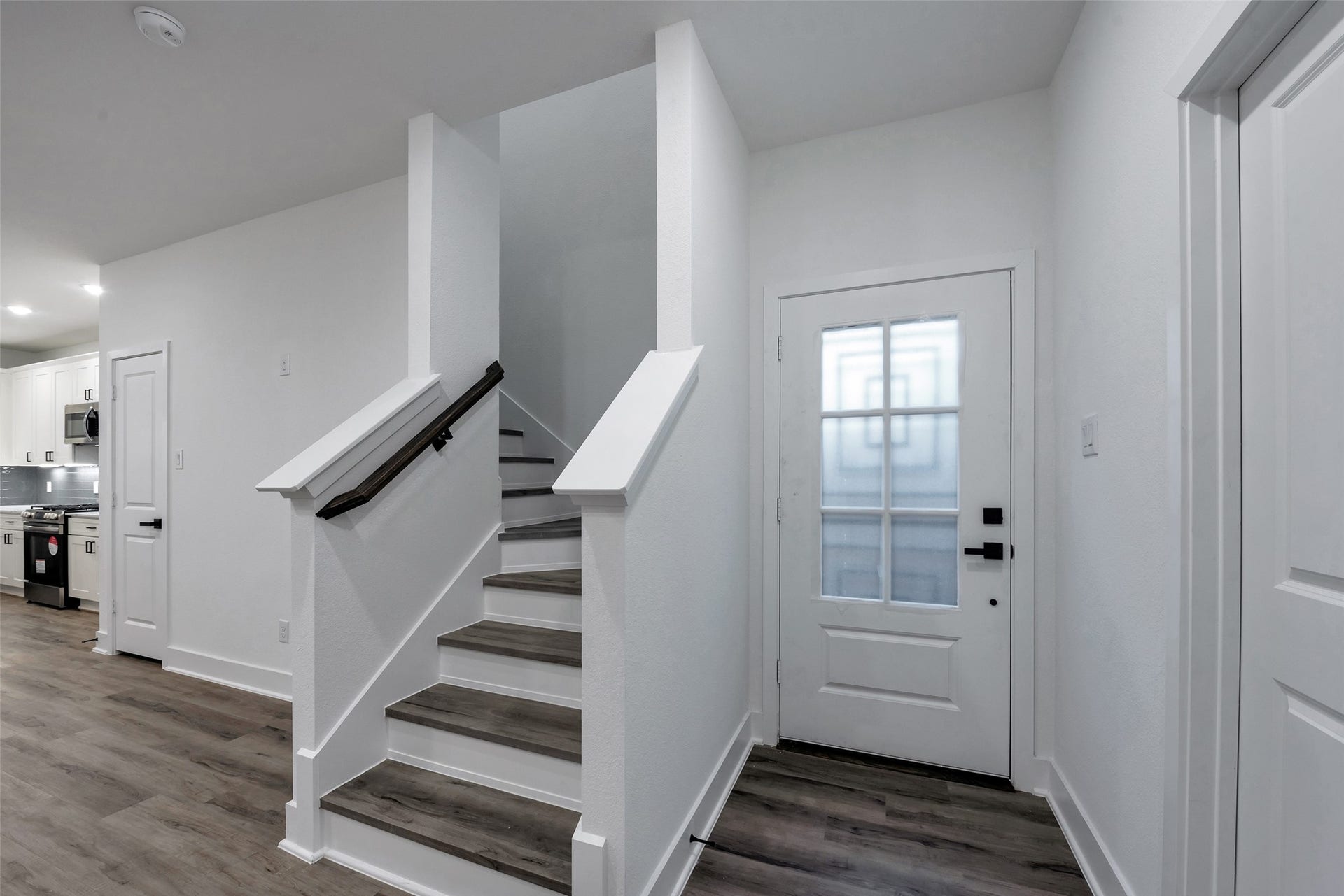 8328 Corinth Street, #B, Houston, TX 77051 8328 Corinth Street, #B, Houston, TX 77051