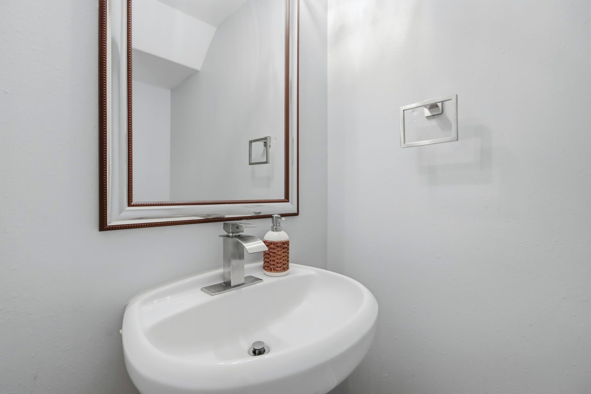 25450 Barmby Drive, Tomball, TX 77375