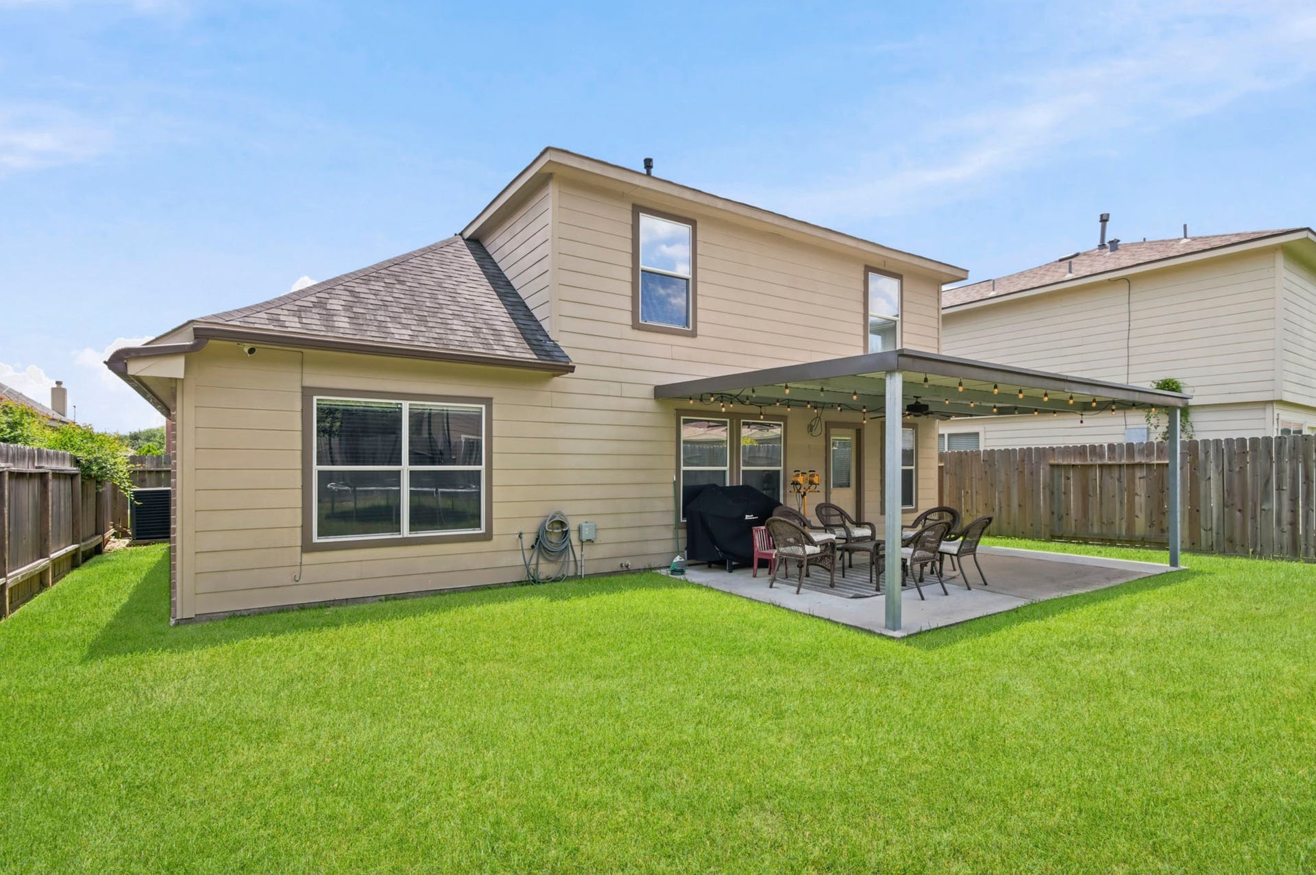25450 Barmby Drive, Tomball, TX 77375