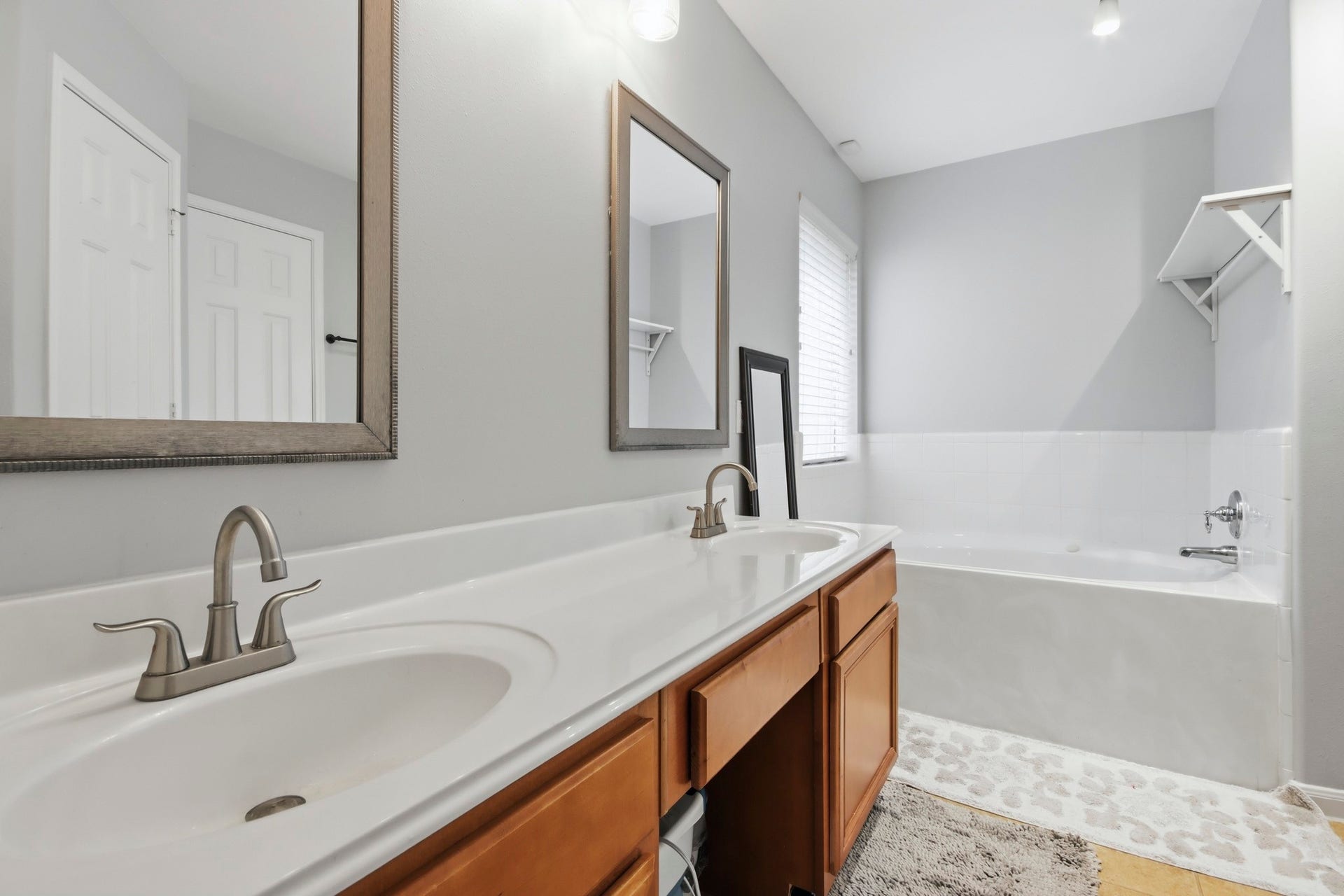 25450 Barmby Drive, Tomball, TX 77375