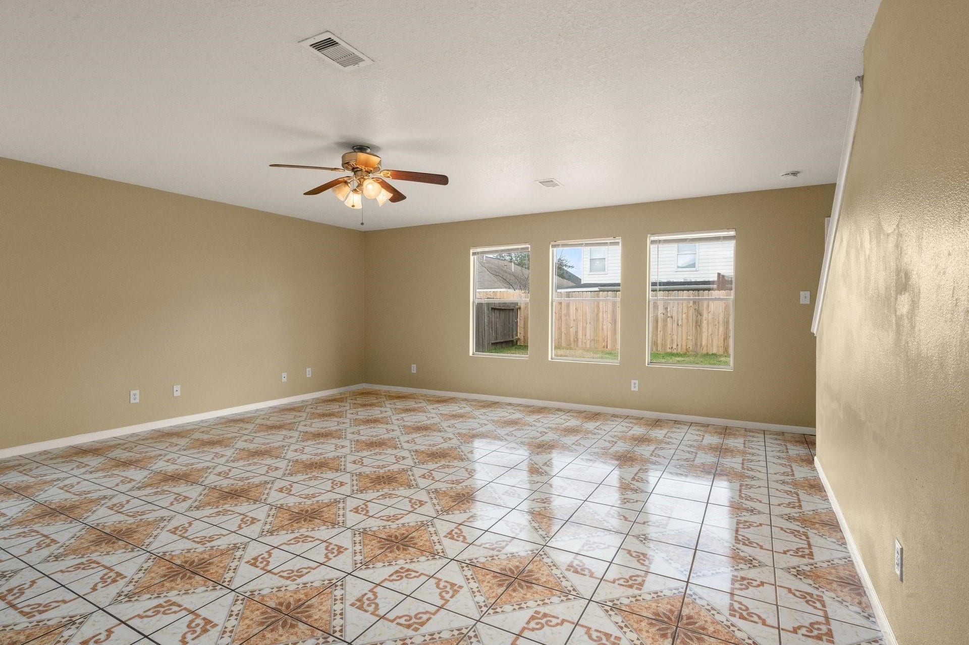 1119 Mossy Branch Street, Houston, TX 77073 1119 Mossy Branch Street, Houston, TX 77073