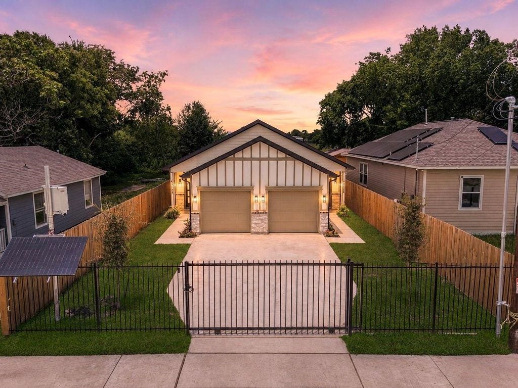4335 Alvin Street, #A, Houston, TX 77051 4335 Alvin Street, #A, Houston, TX 77051