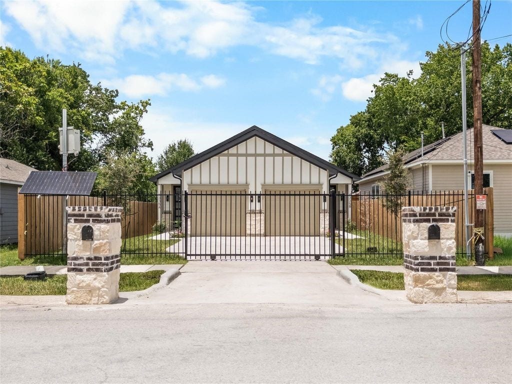 4335 Alvin Street, #A, Houston, TX 77051 4335 Alvin Street, #A, Houston, TX 77051
