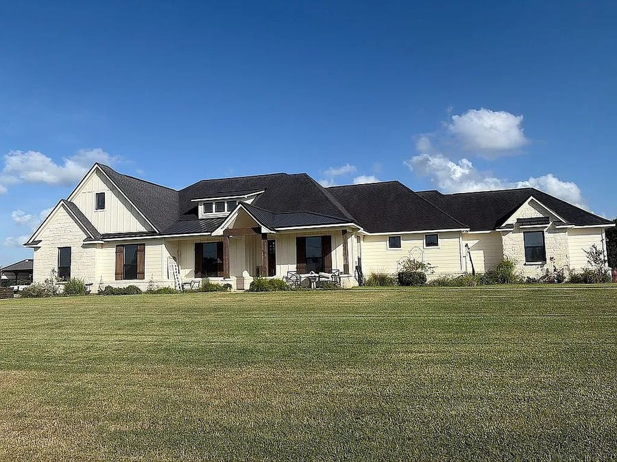 Property photo for 1143 Angus Trail, Angleton, TX