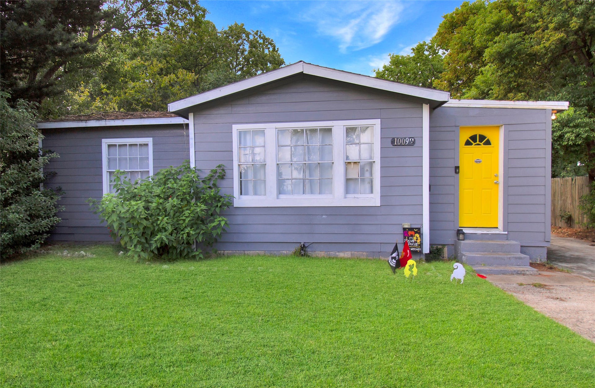 1009 11th Street N, Texas City, TX 77590
