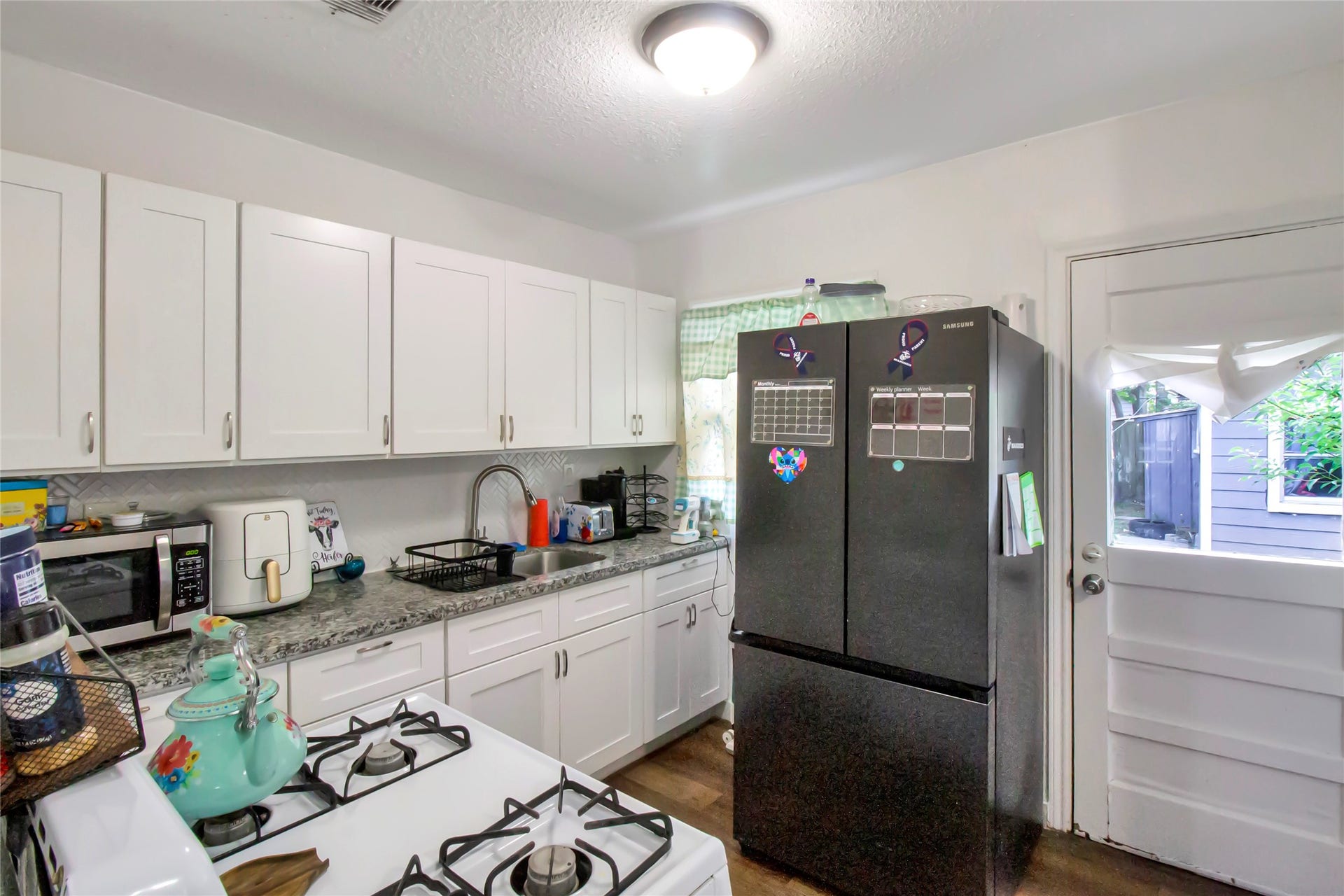 1009 11th Street N, Texas City, TX 77590