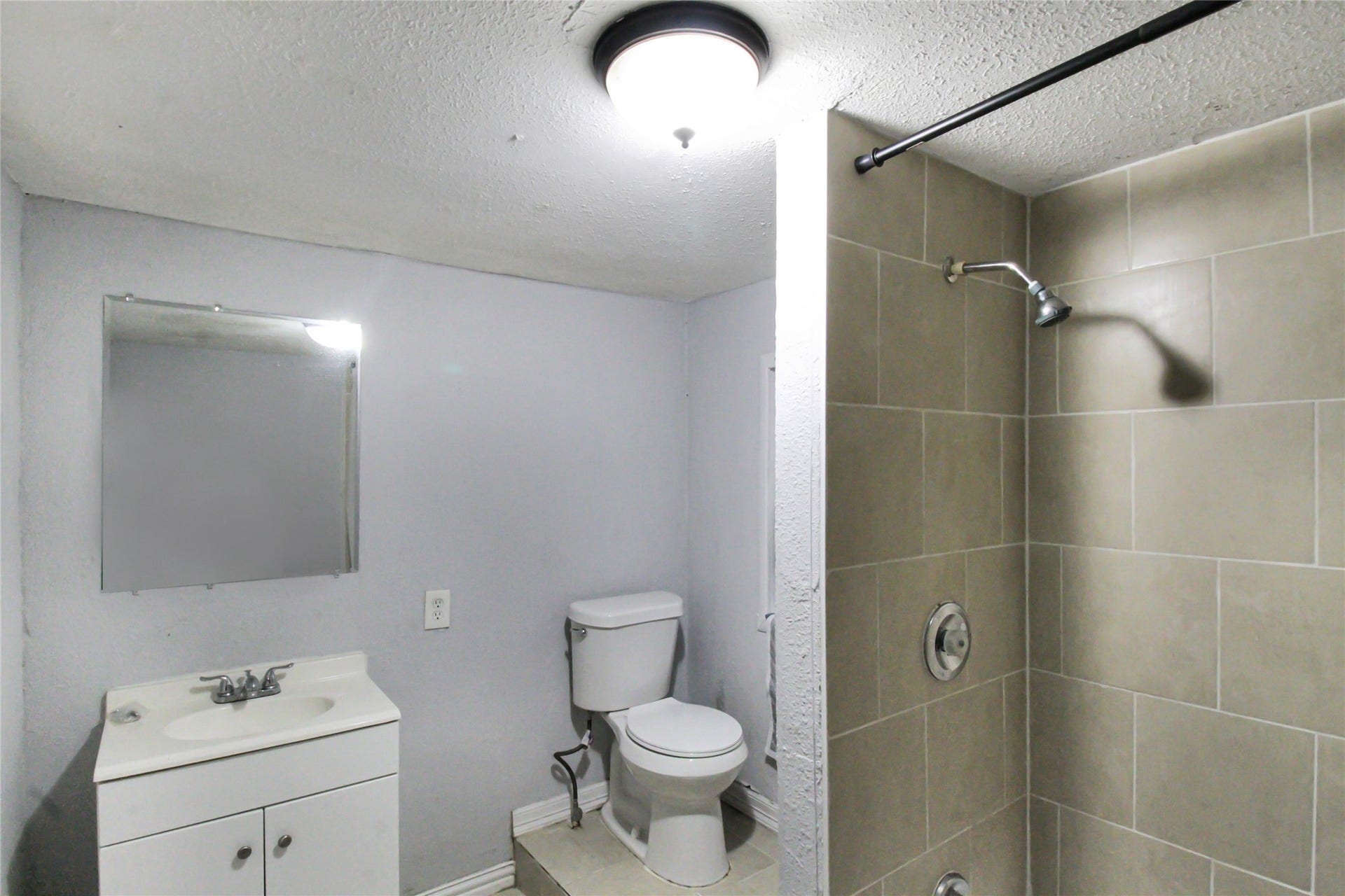 1009 11th Street N, Texas City, TX 77590