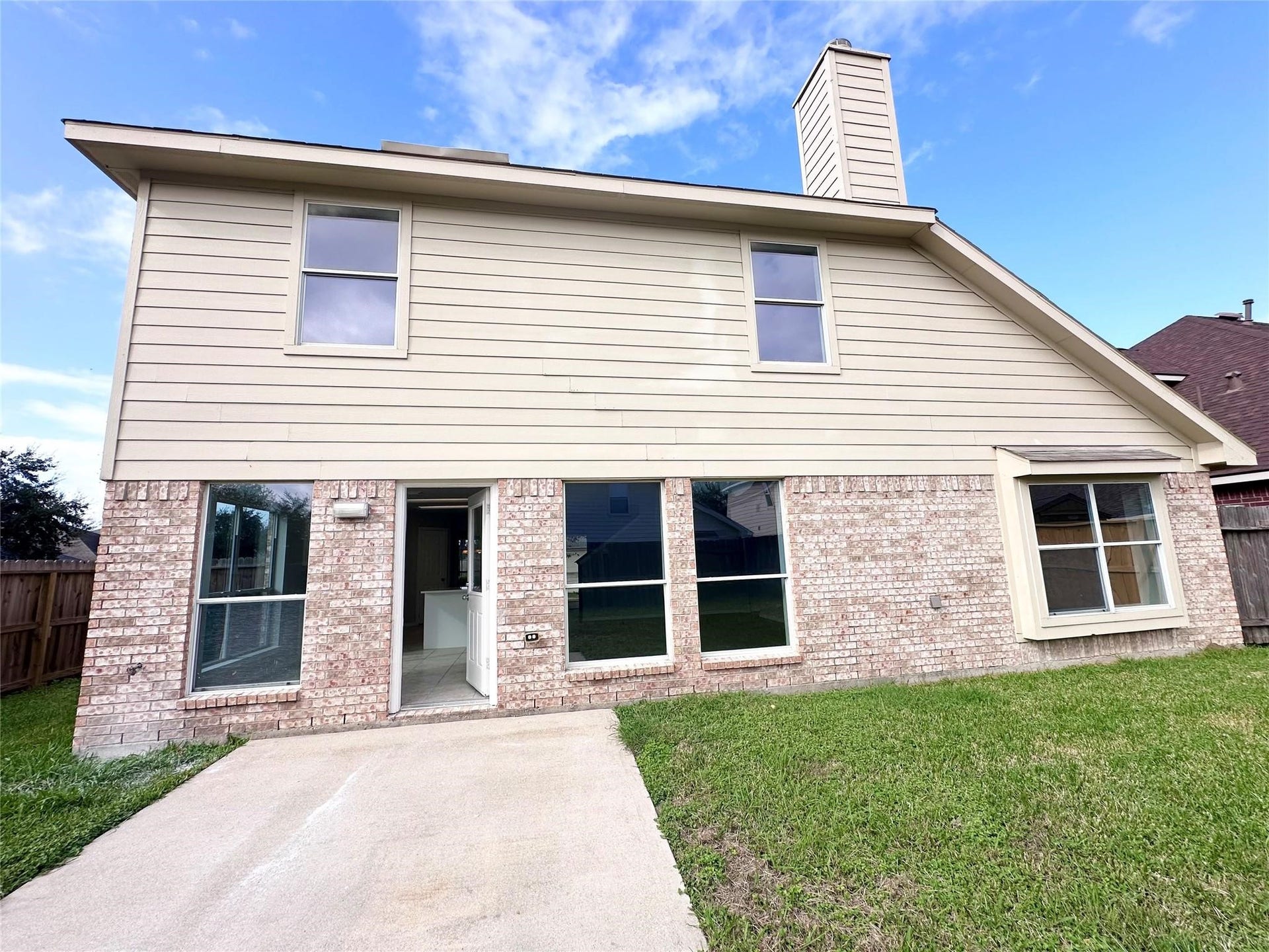 6927 PHEASANT OAK Drive, Houston, TX 77083 6927 PHEASANT OAK Drive, Houston, TX 77083