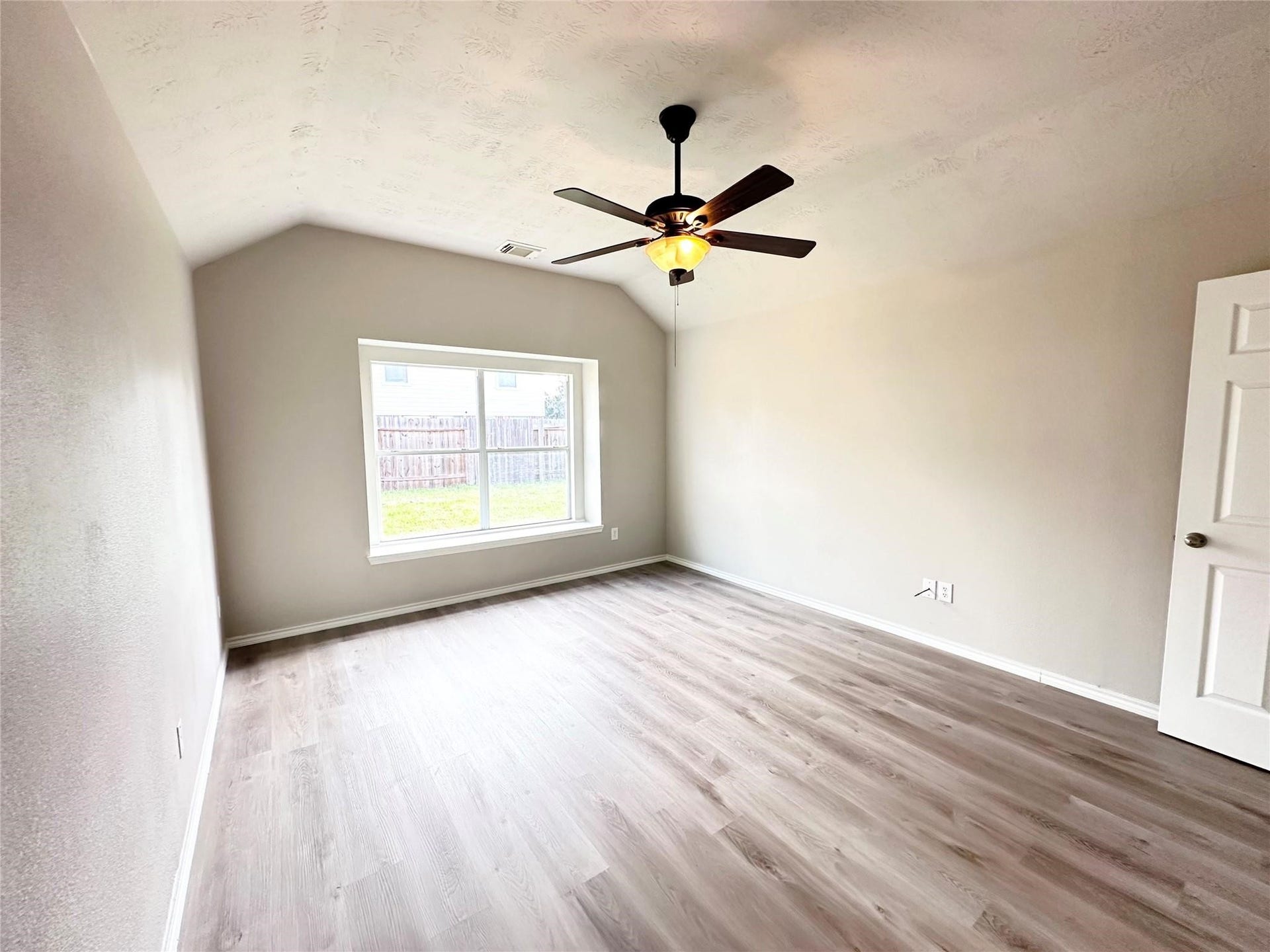 6927 PHEASANT OAK Drive, Houston, TX 77083 6927 PHEASANT OAK Drive, Houston, TX 77083