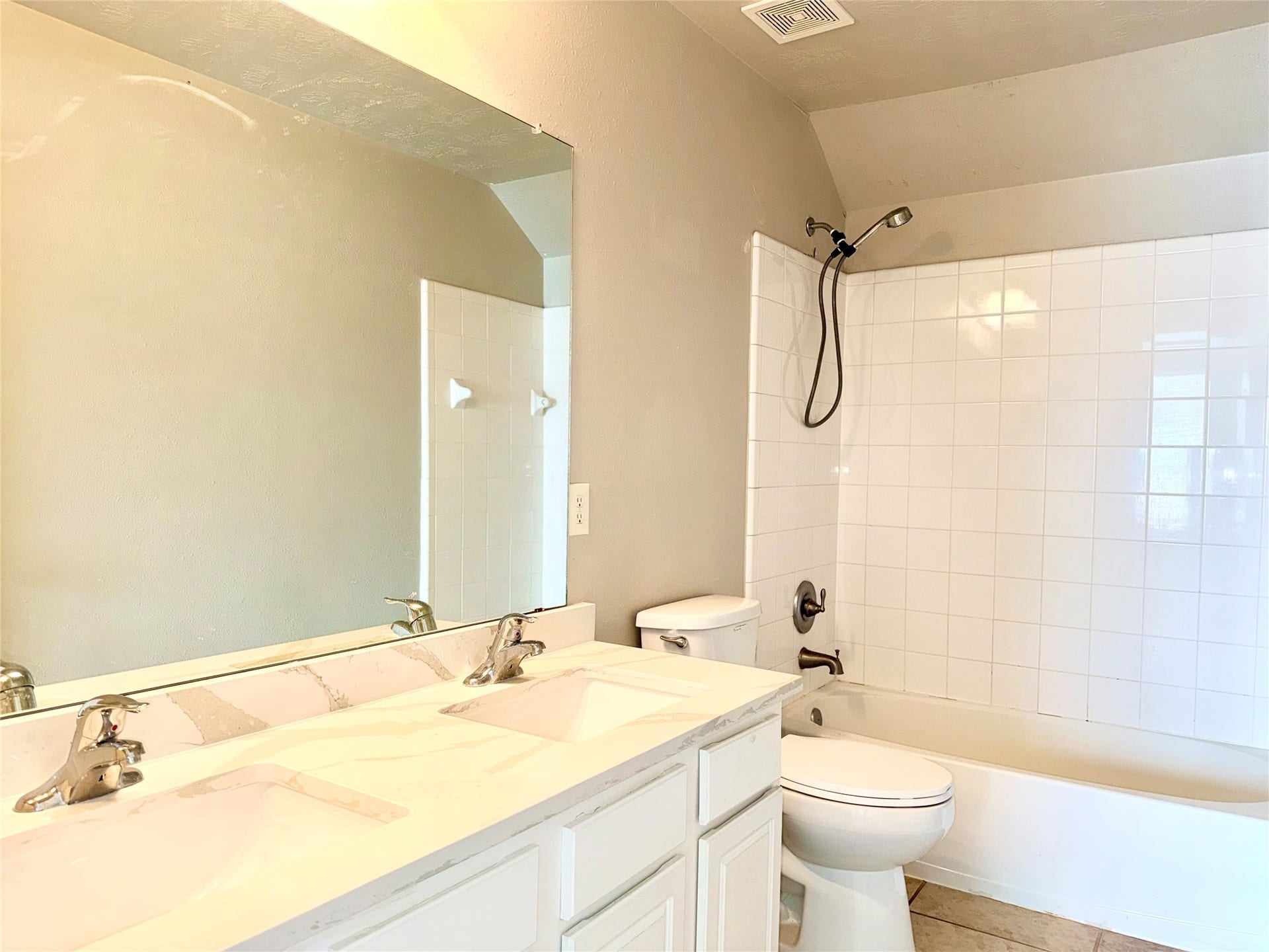 6927 PHEASANT OAK Drive, Houston, TX 77083 6927 PHEASANT OAK Drive, Houston, TX 77083